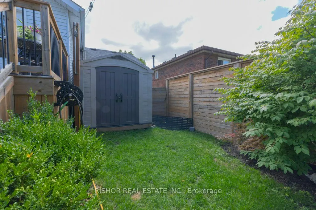 1176 Huntington Circle
