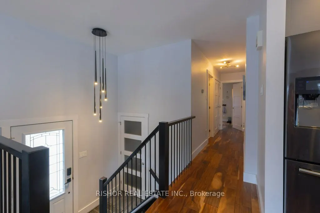 1176 Huntington Circle