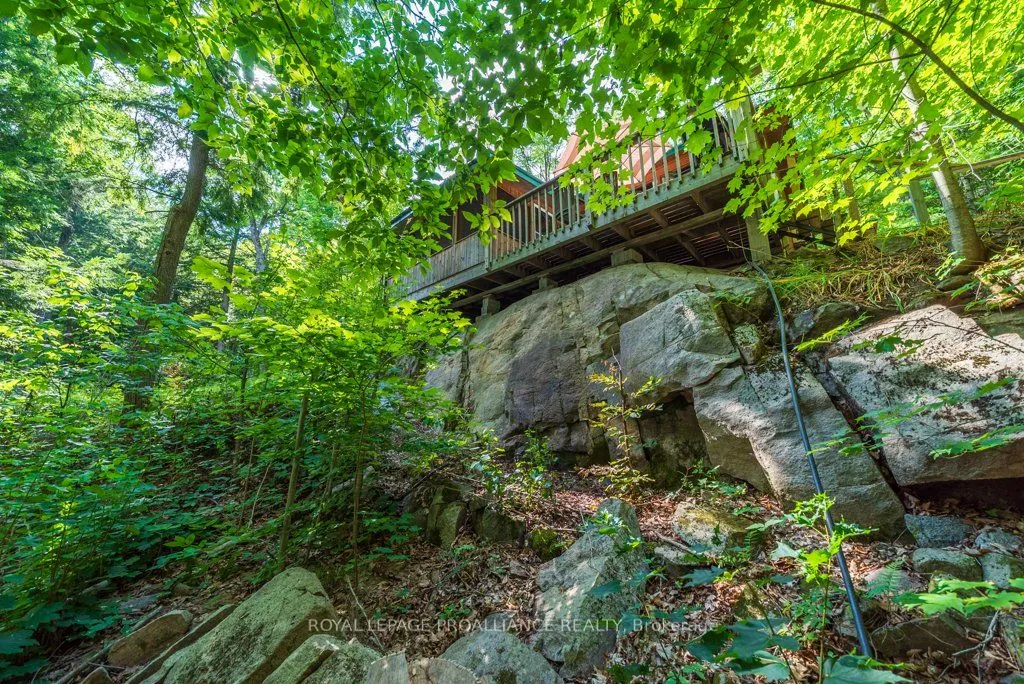 1228B South Pinnacle Point Lane
