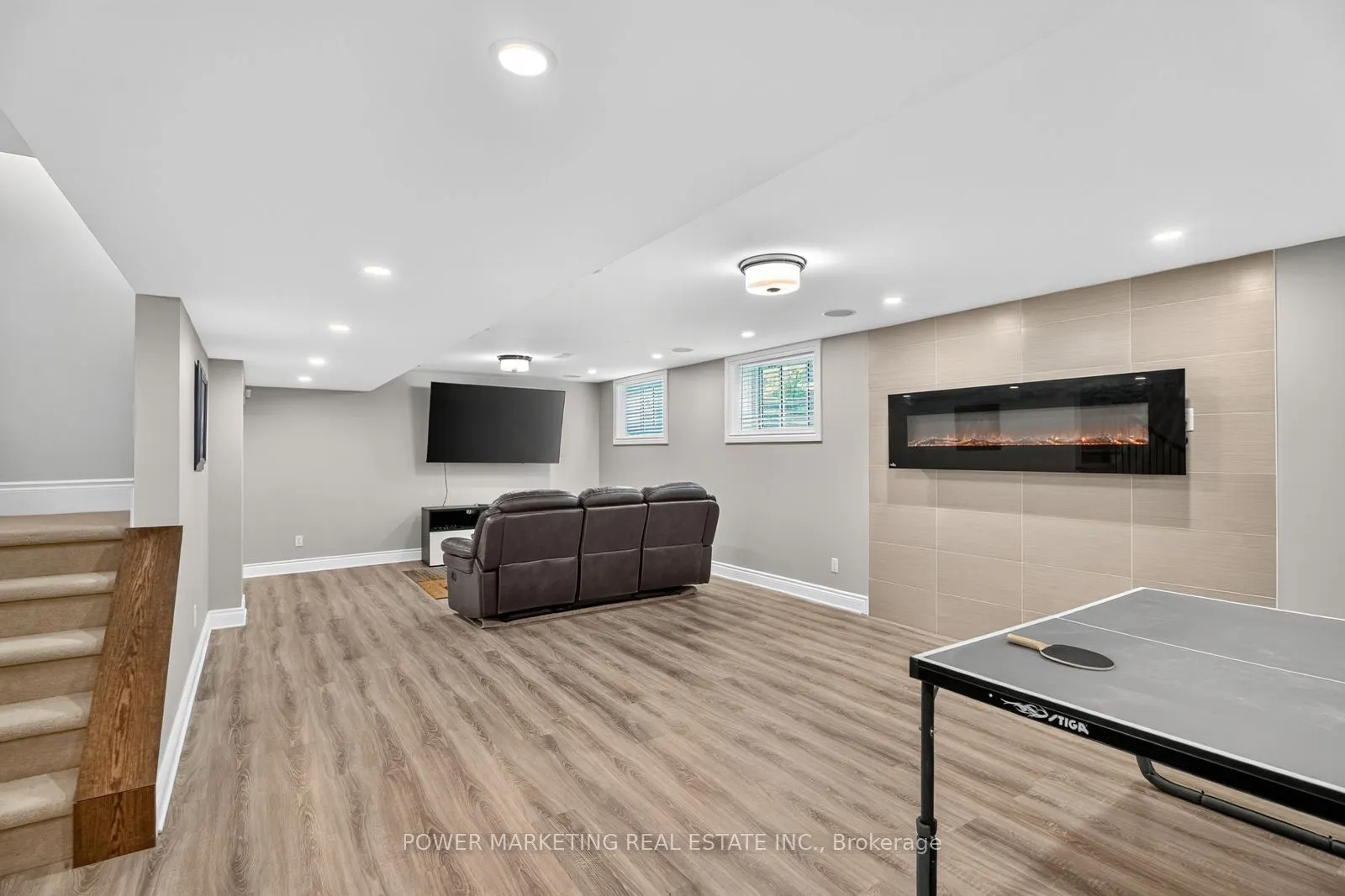 692 EGRET Way