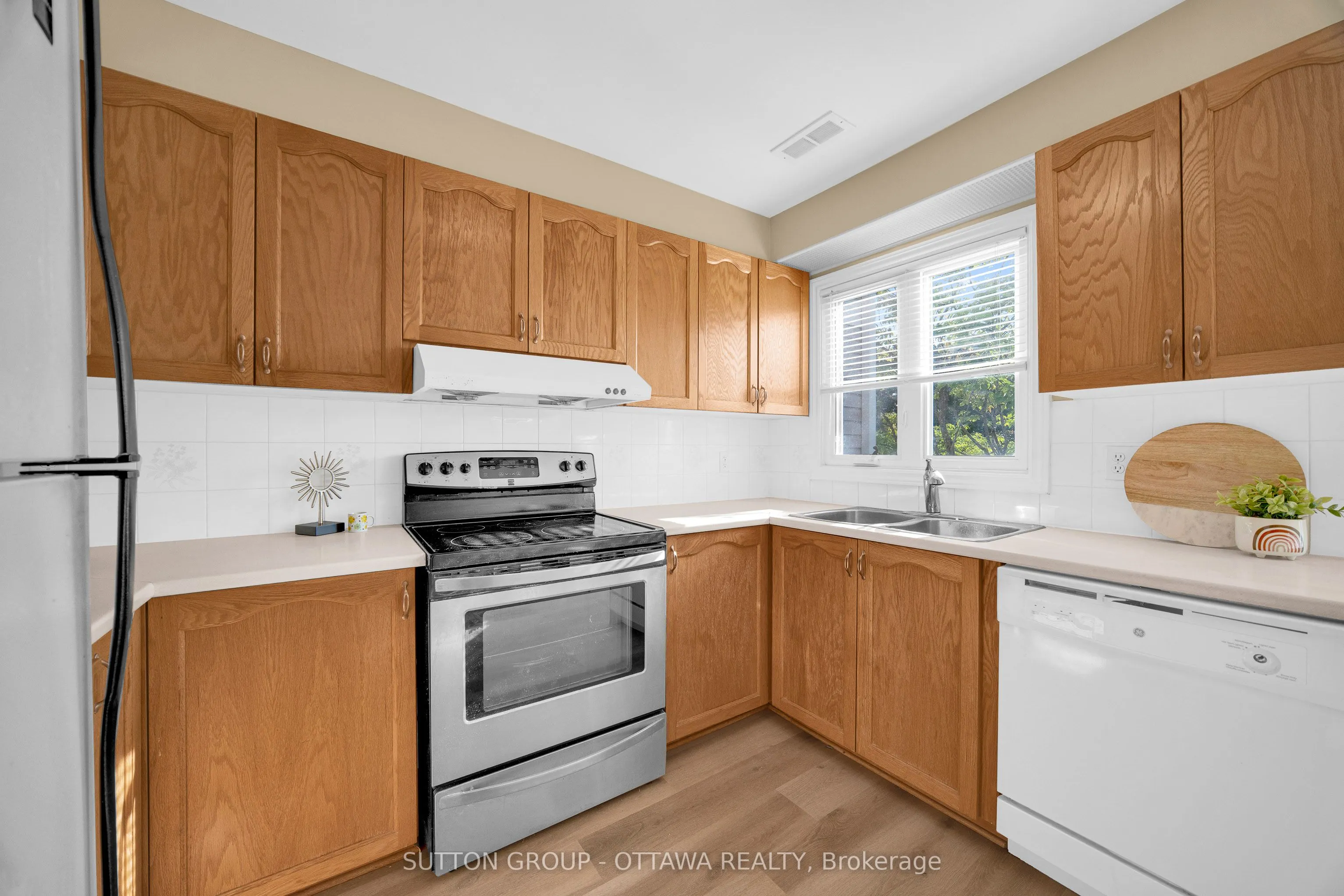 6325 Tealwood Place, #28