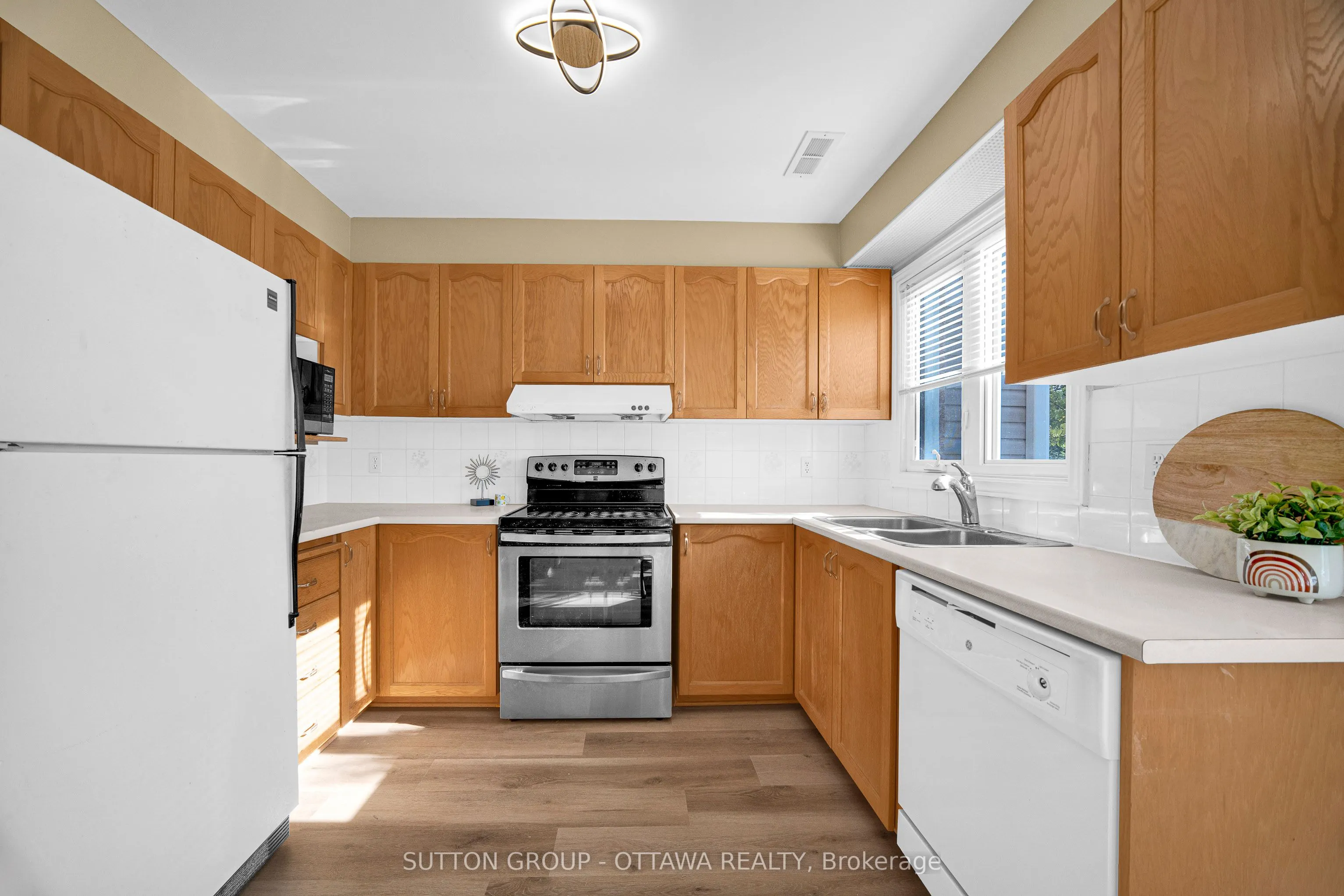 6325 Tealwood Place, #28