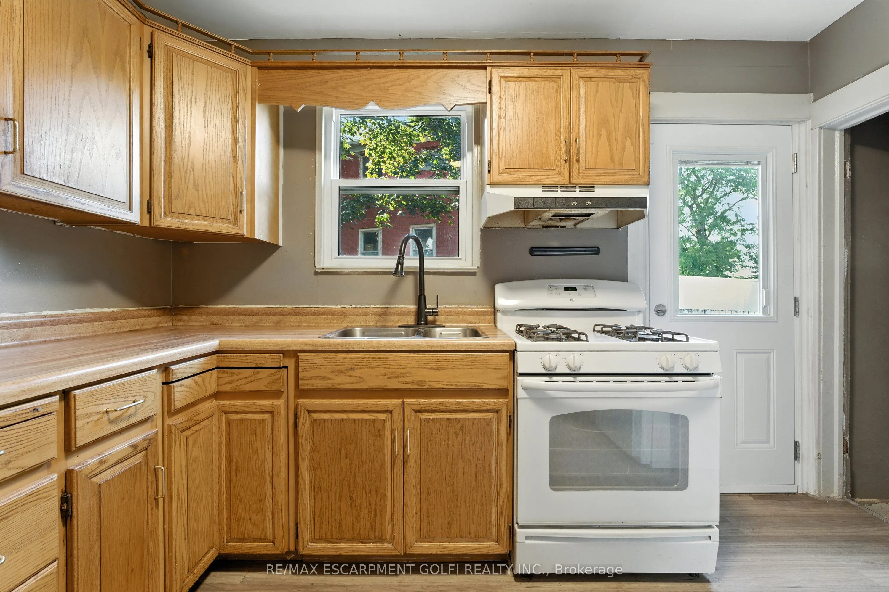 1 Berryman Avenue