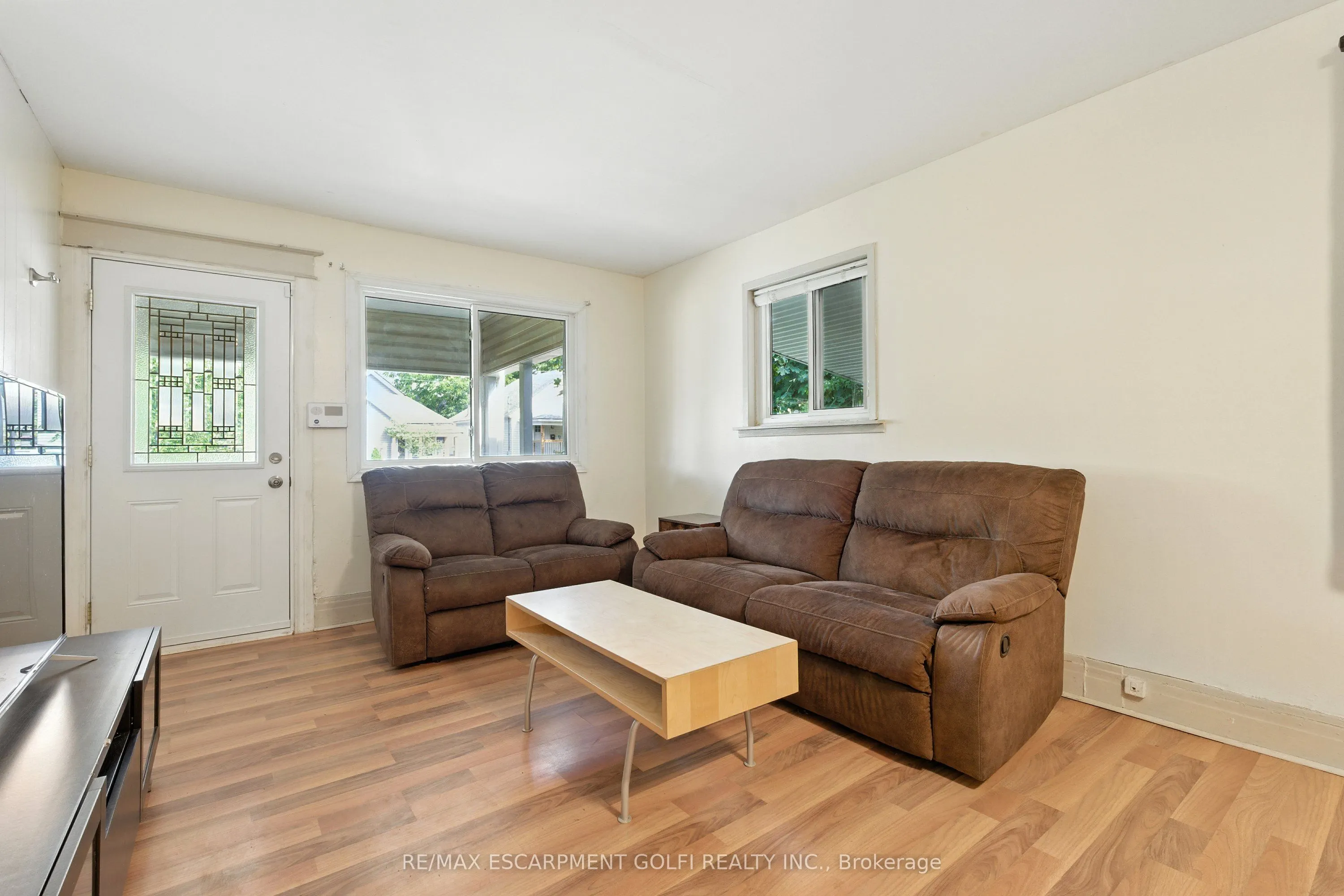 1 Berryman Avenue