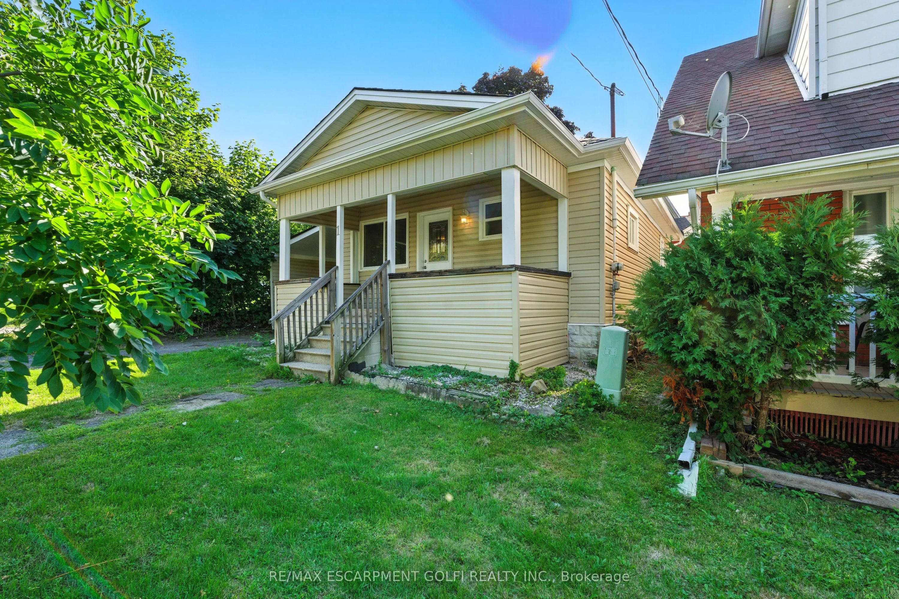 1 Berryman Avenue