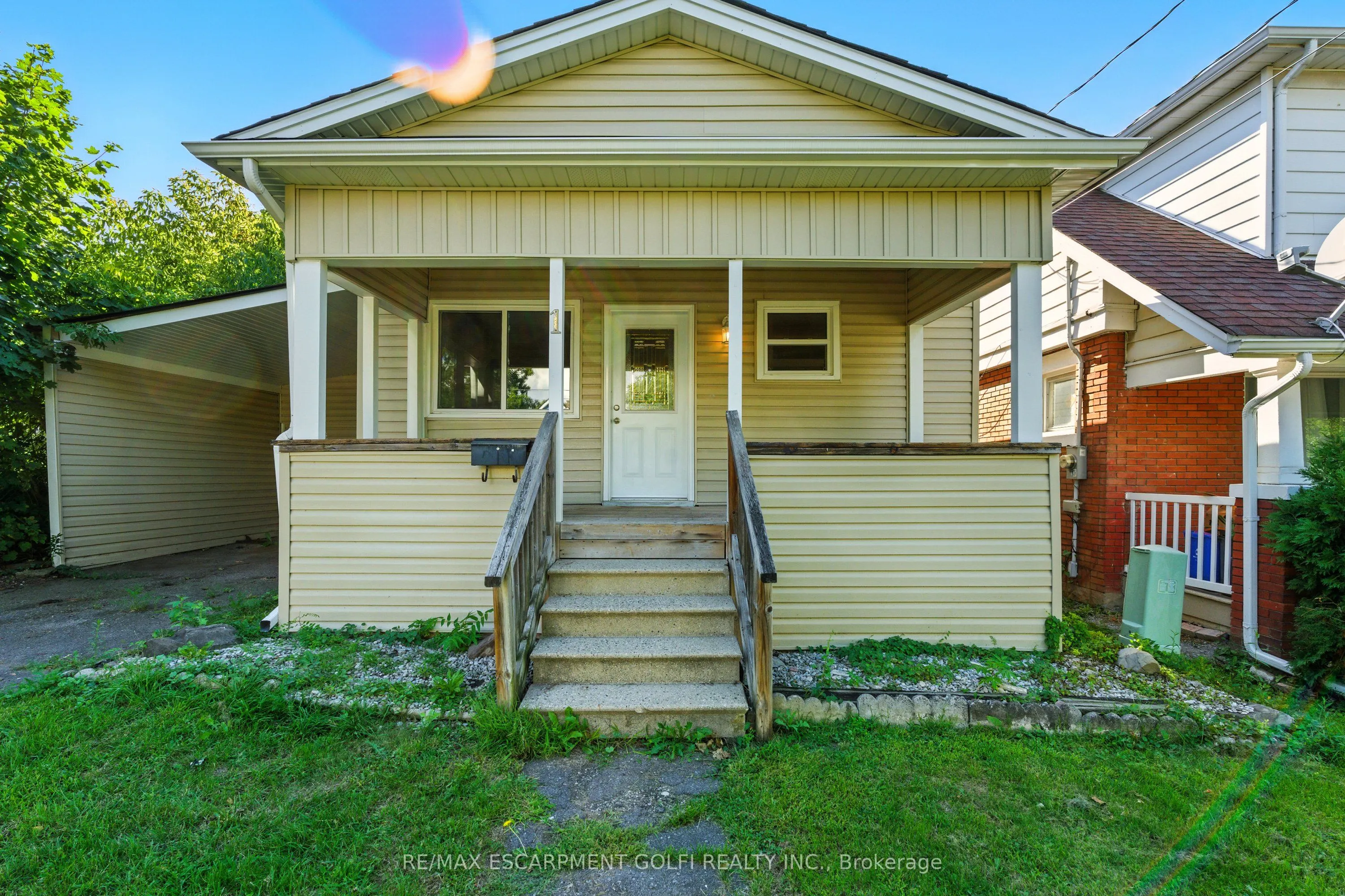 1 Berryman Avenue