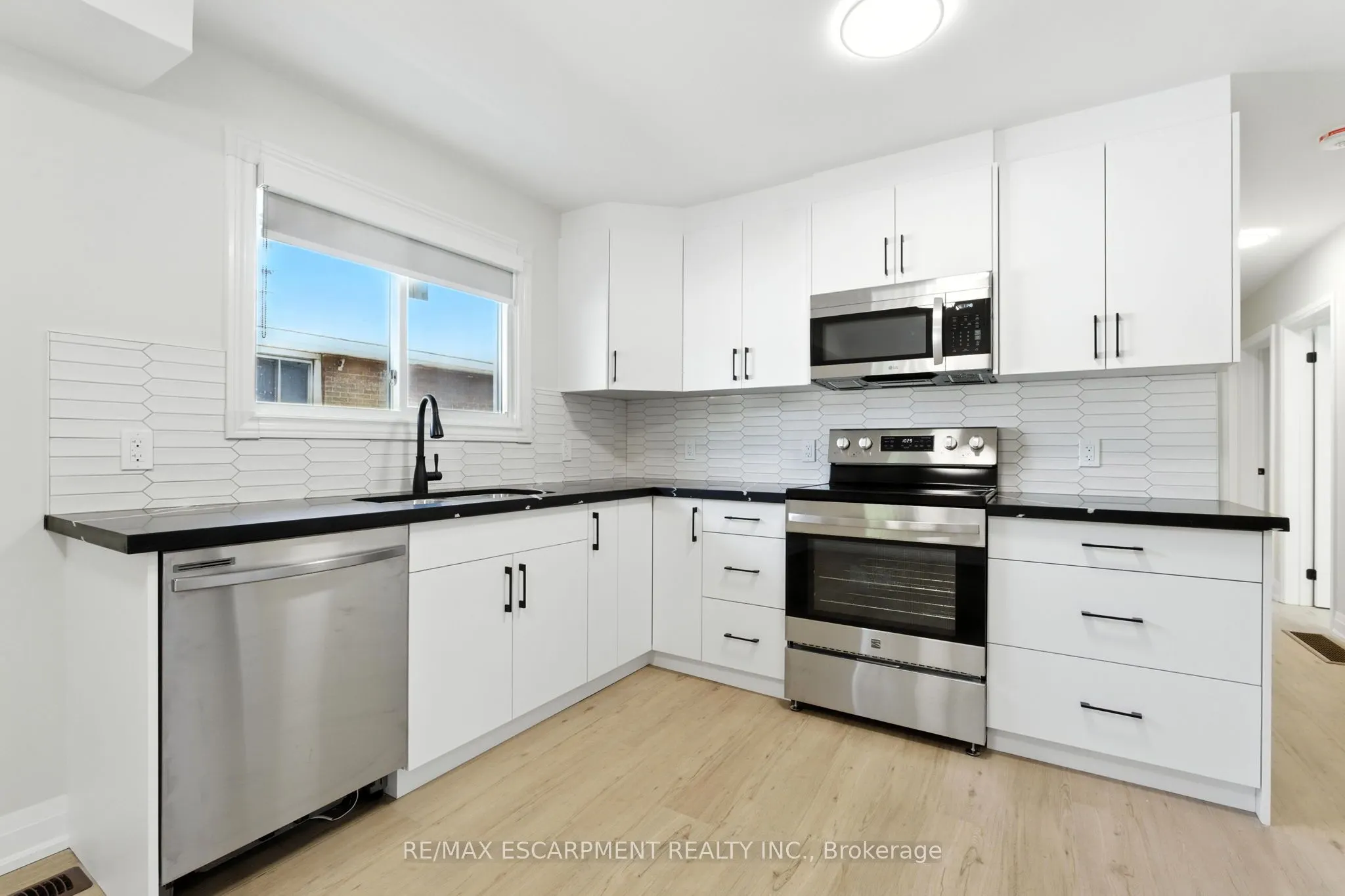 929 Upper Ottawa Street, #A