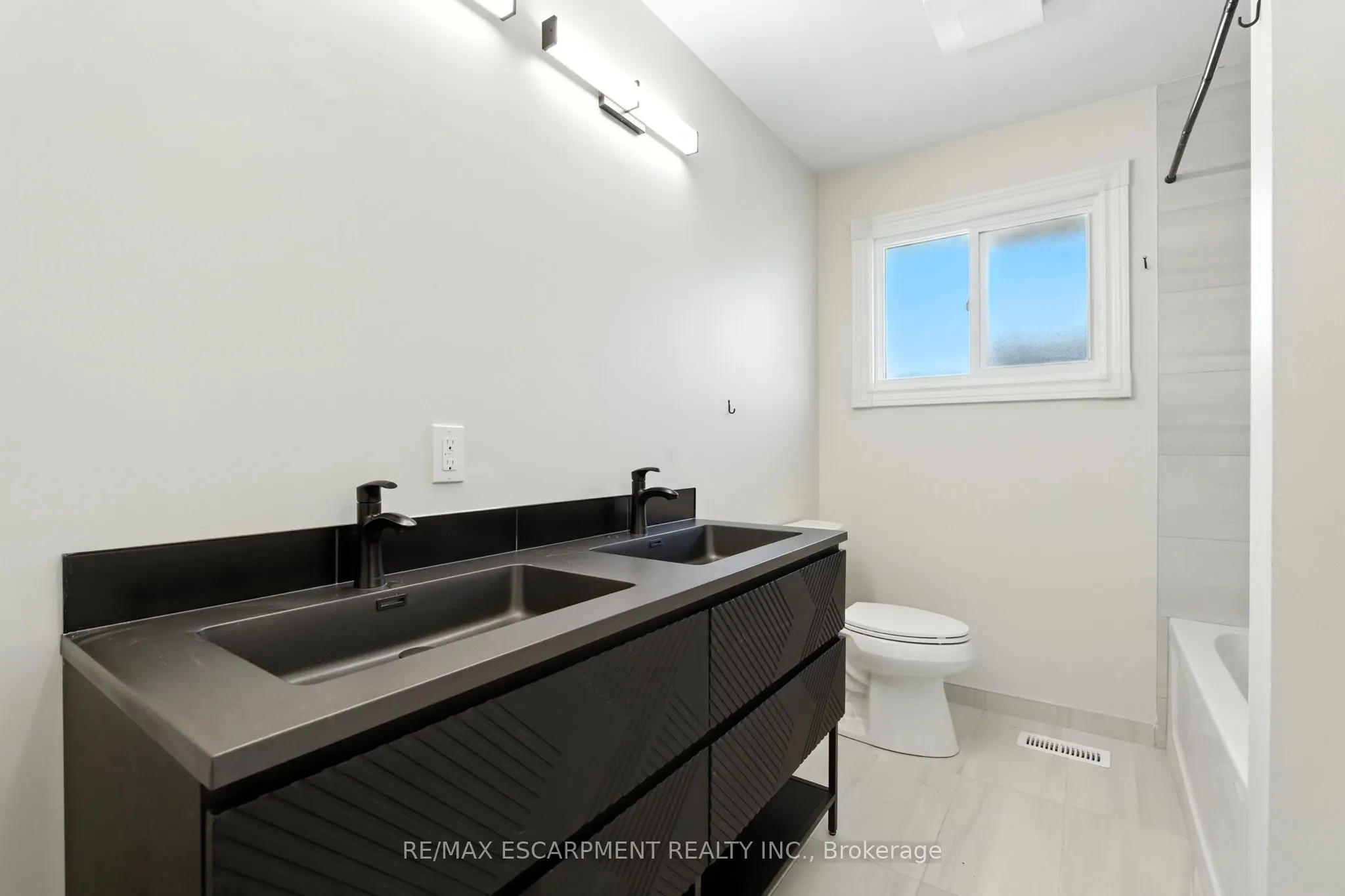 929 Upper Ottawa Street, #A