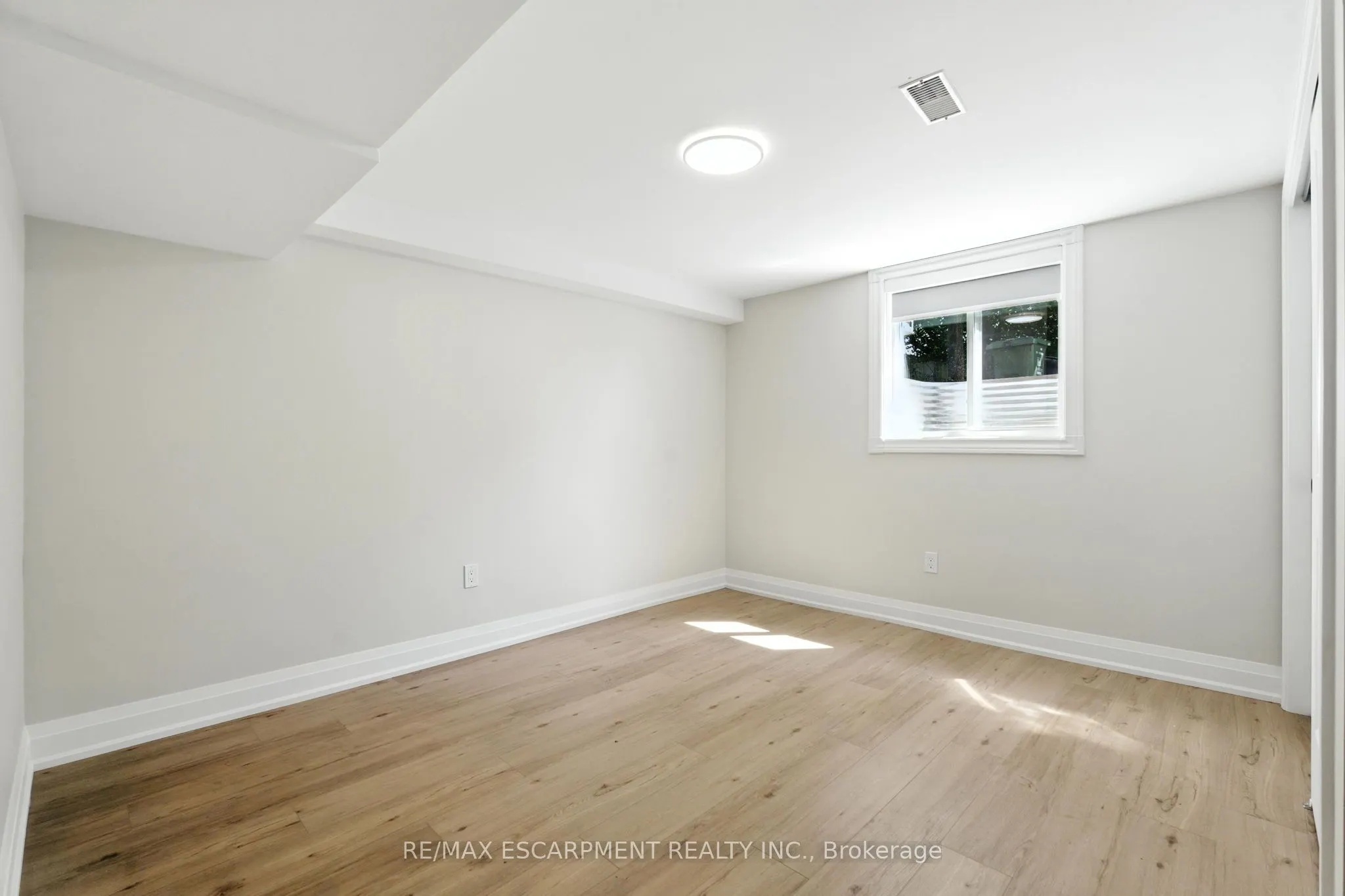 929 Upper Ottawa Street, #B
