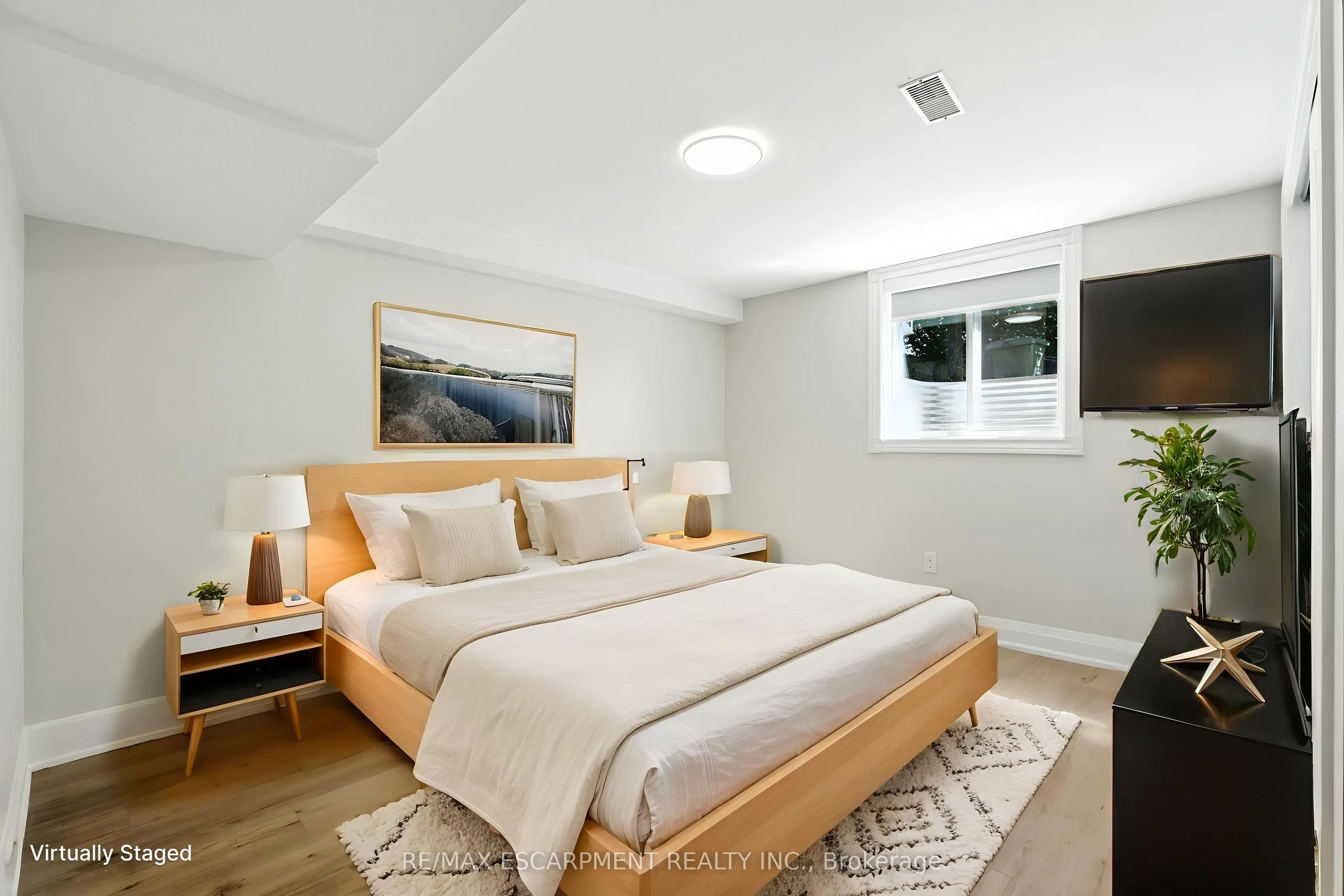 929 Upper Ottawa Street, #B
