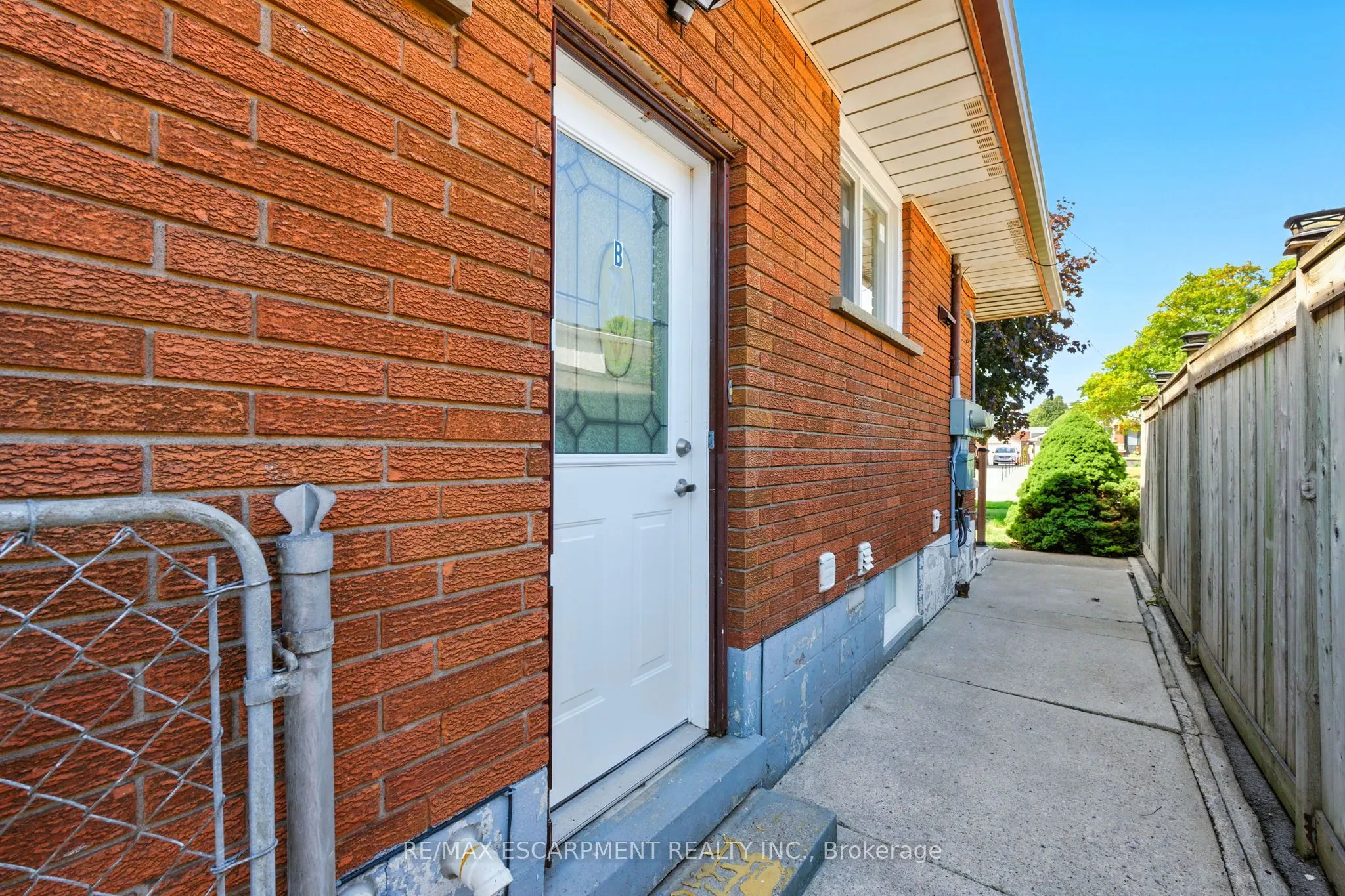 929 Upper Ottawa Street, #B