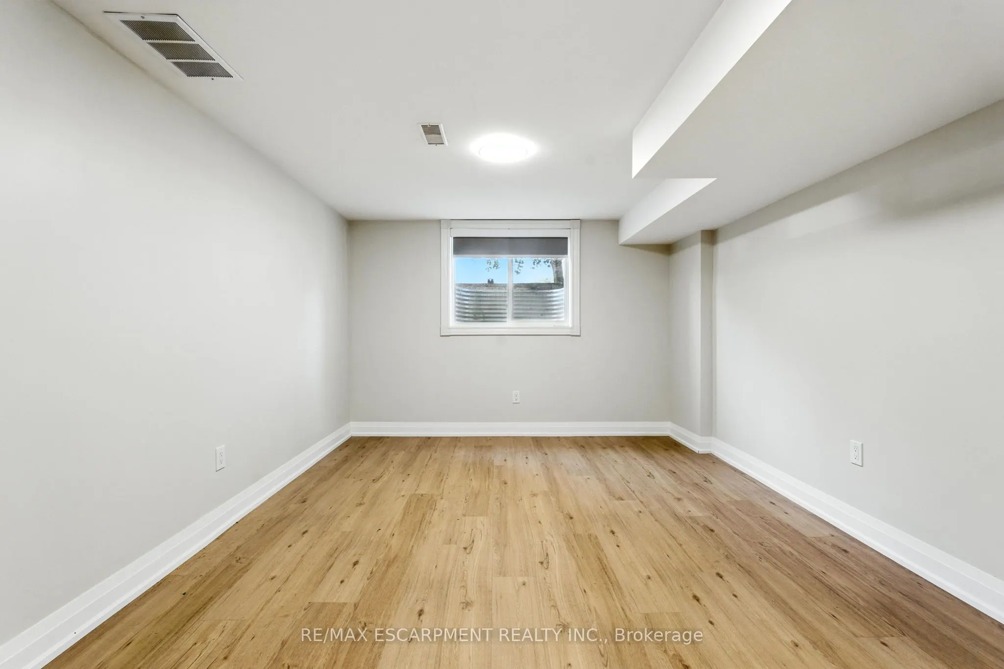 929 Upper Ottawa Street, #B