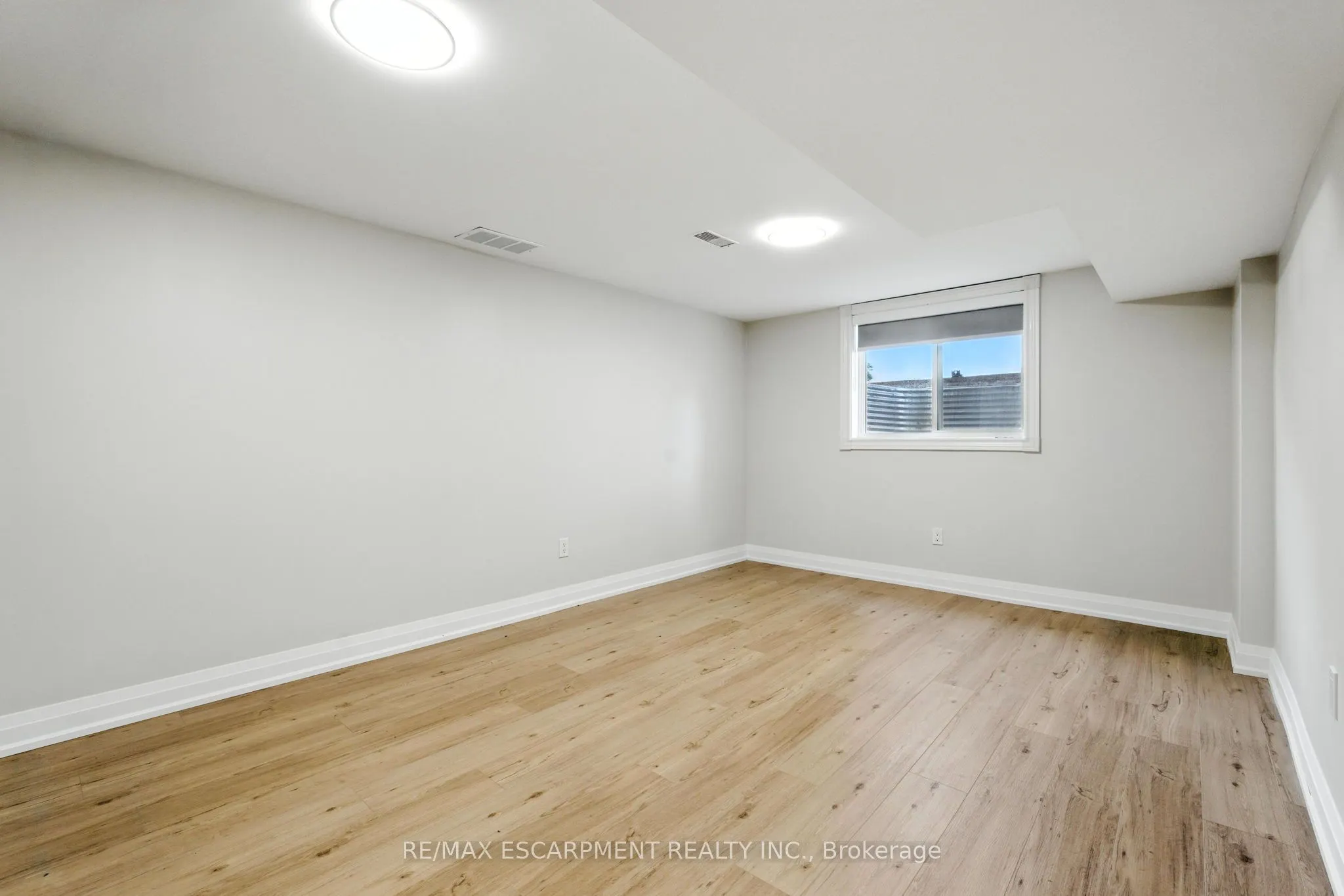 929 Upper Ottawa Street, #B
