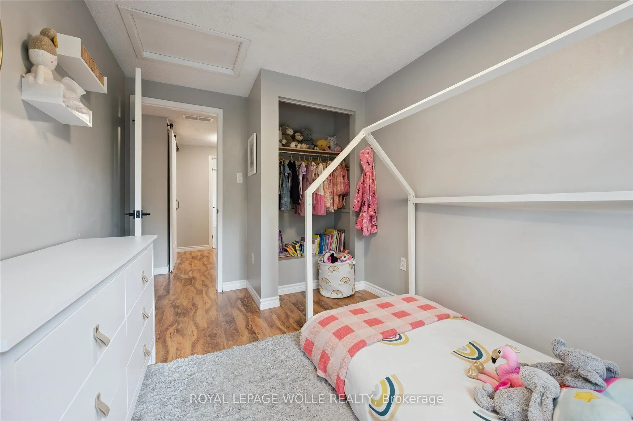 466 Boettger Place