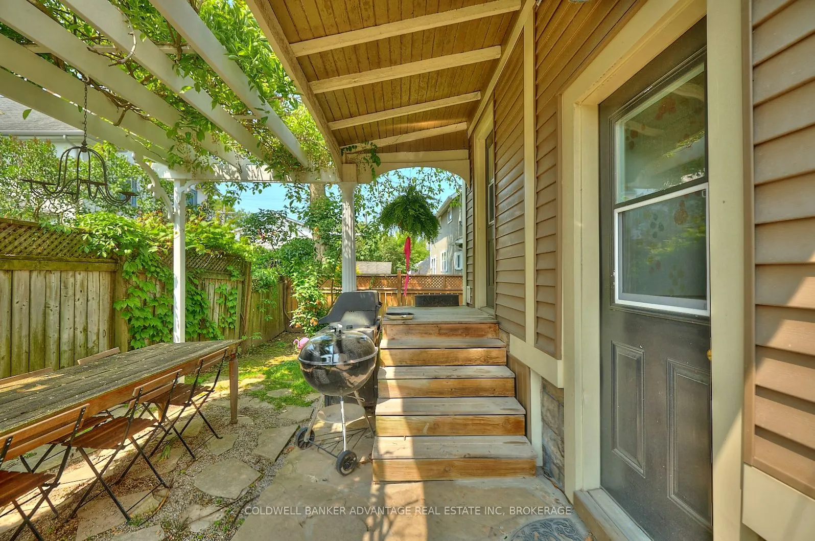 159 Merritt Street W
