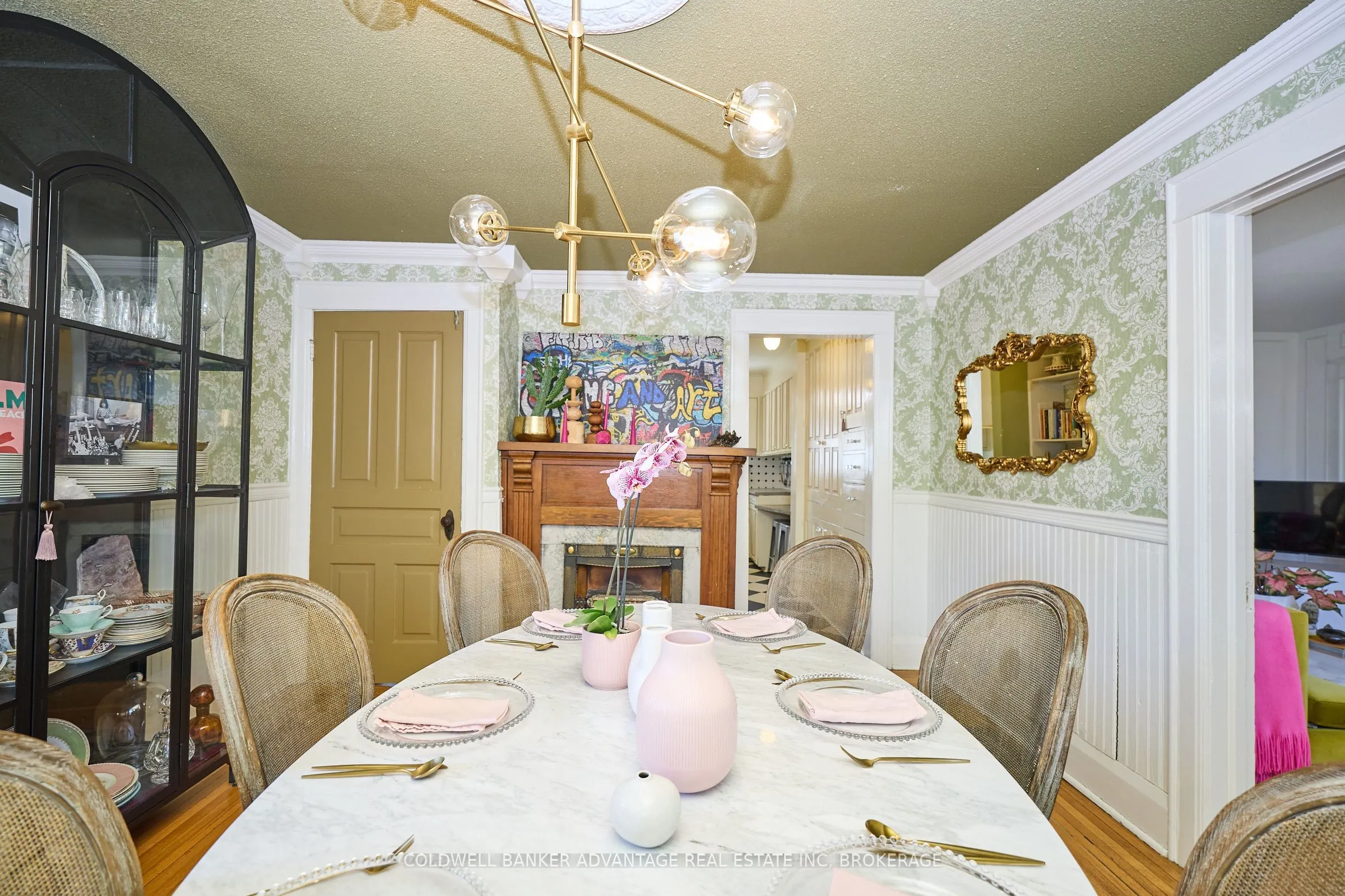 159 Merritt Street W