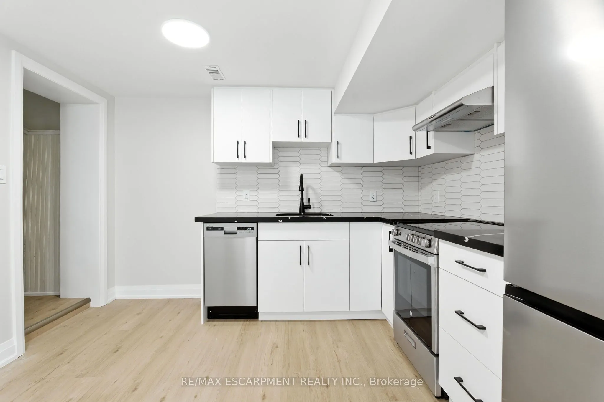 929 Upper Ottawa Street, #C