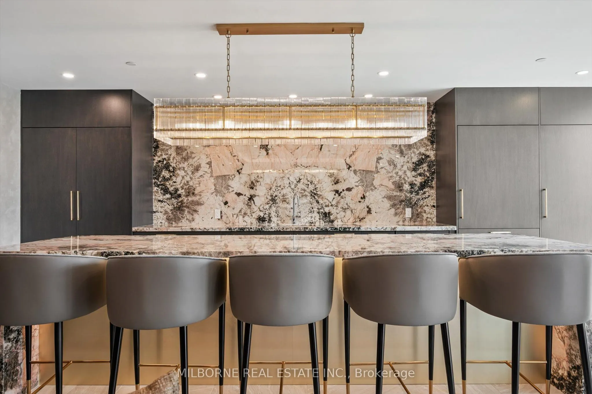 93 Arthur Street S, #503