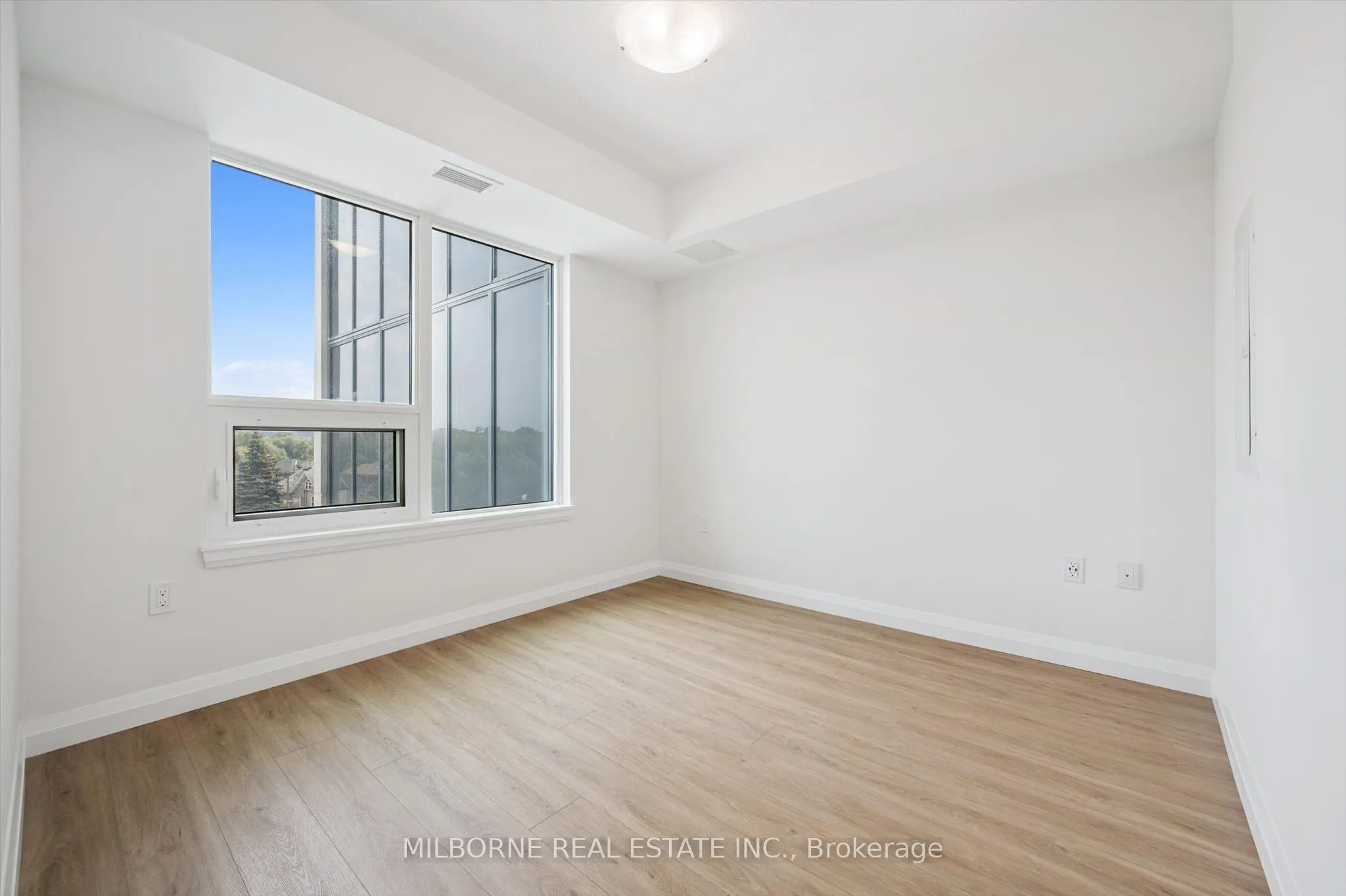93 Arthur Street S, #503