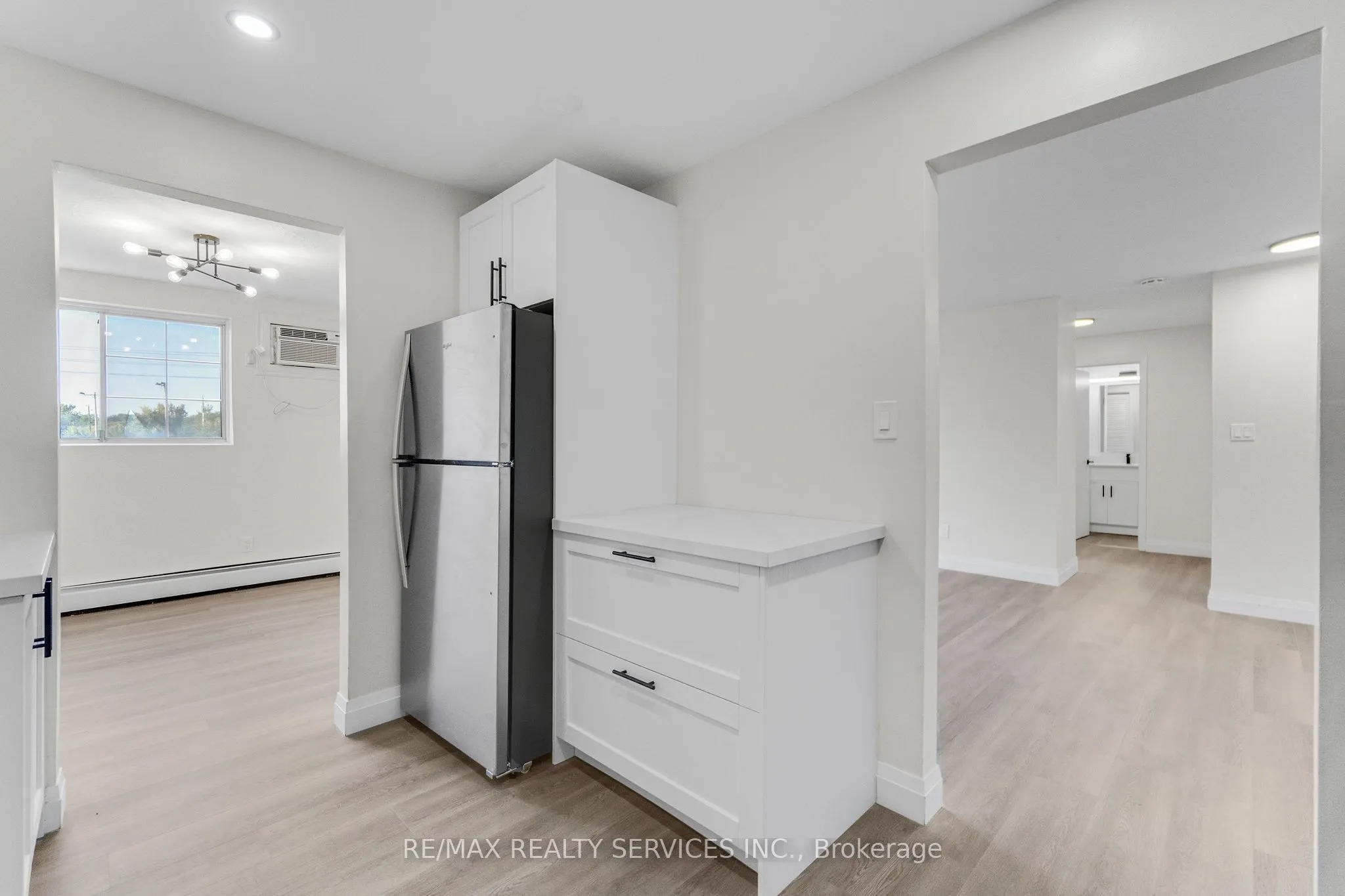 4218 Portage Road, #202