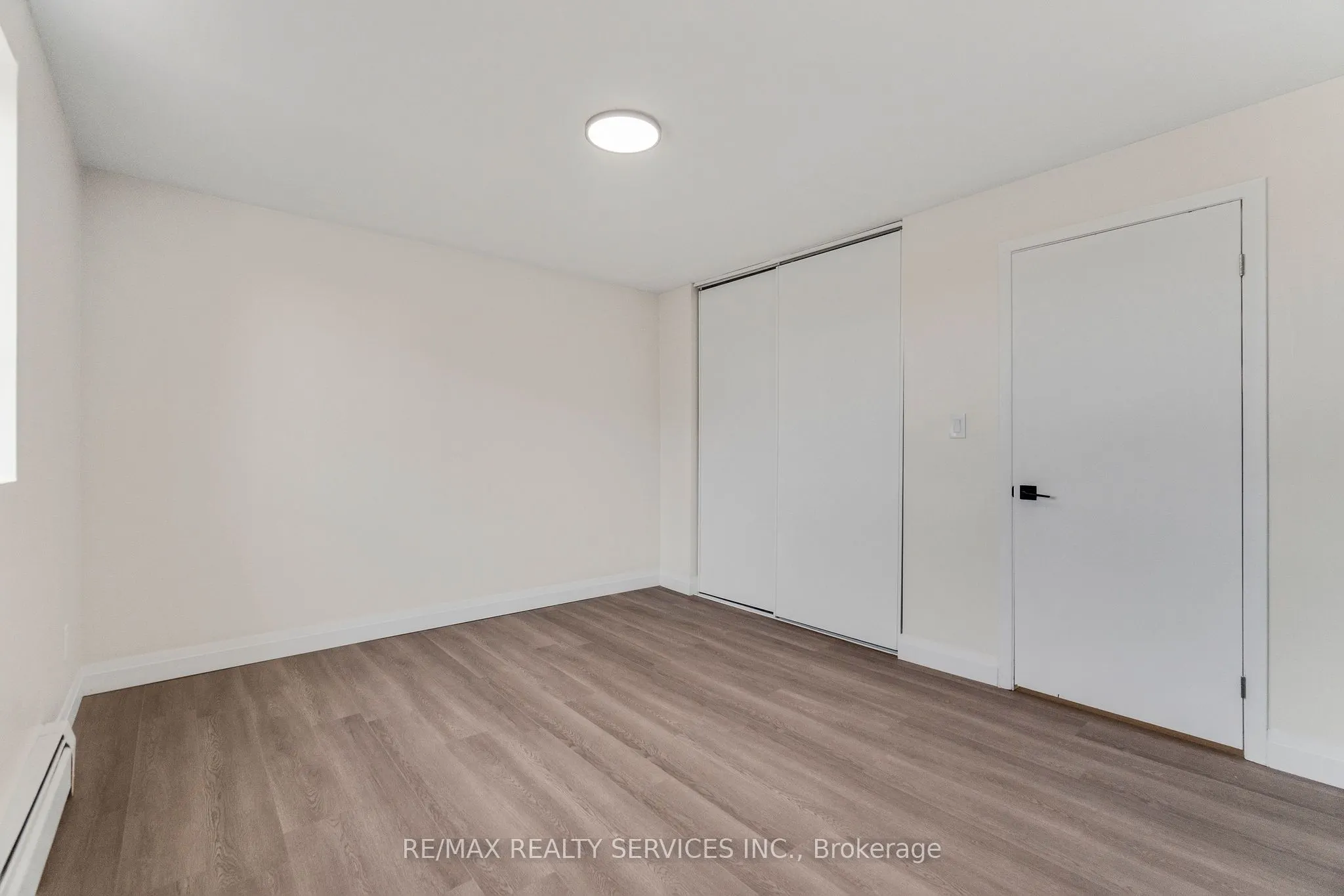 4218 Portage Road, #202