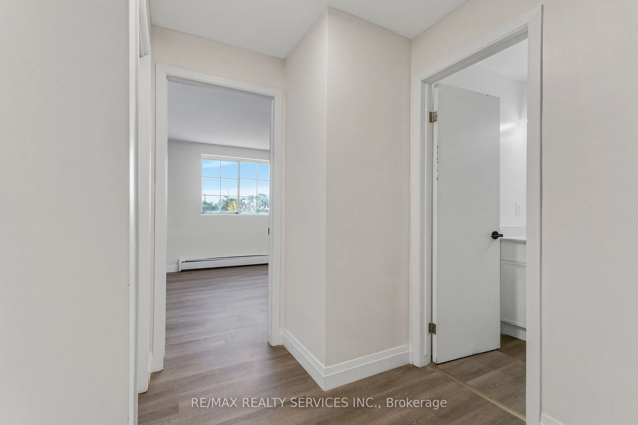4218 Portage Road, #202