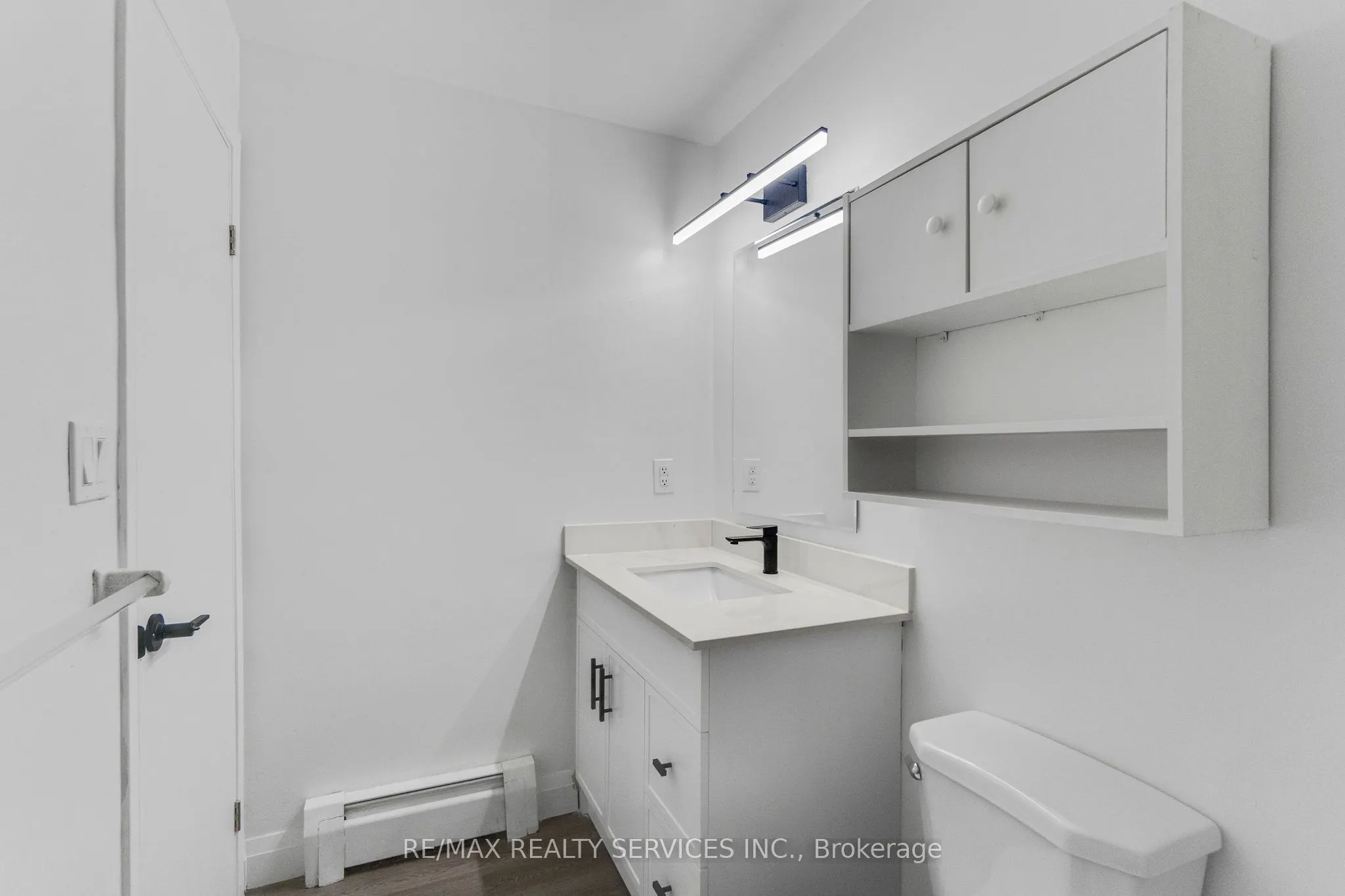 4218 Portage Road, #202