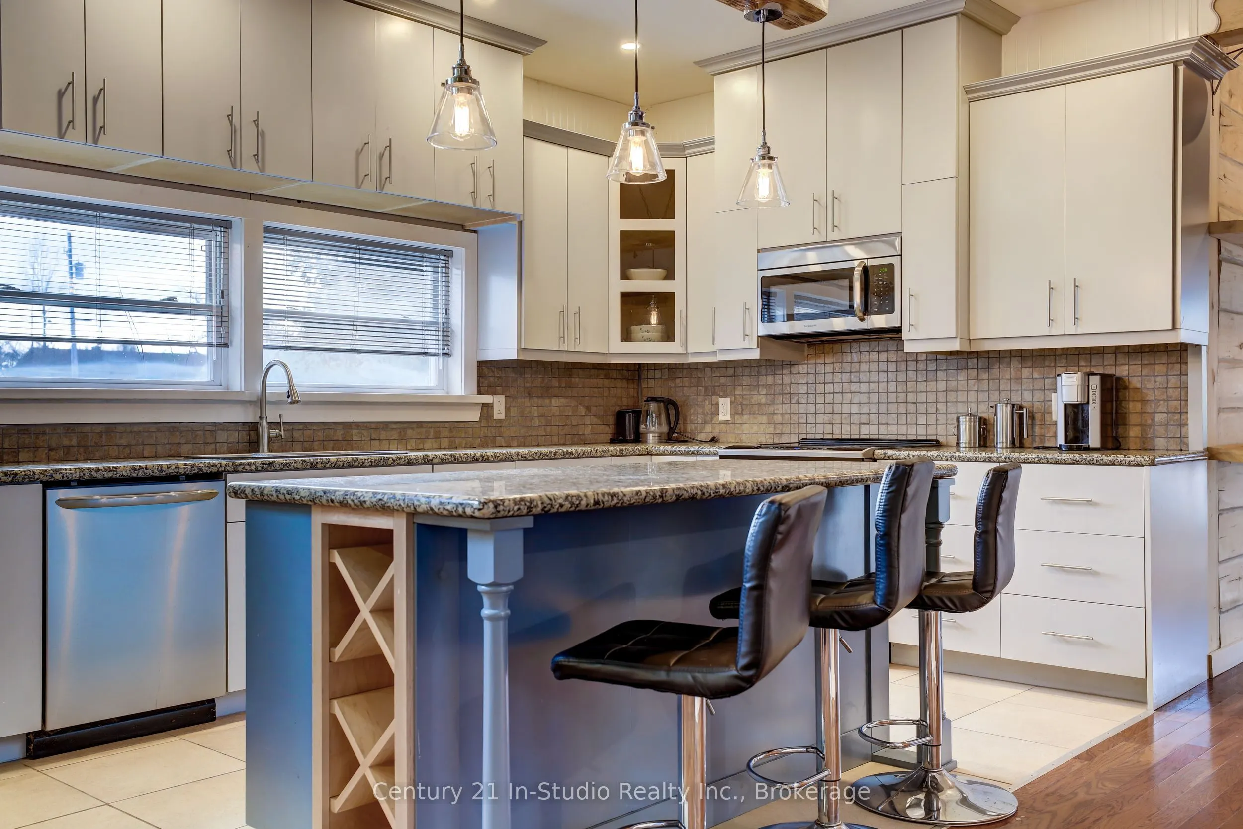 25 Maple Golf Crescent