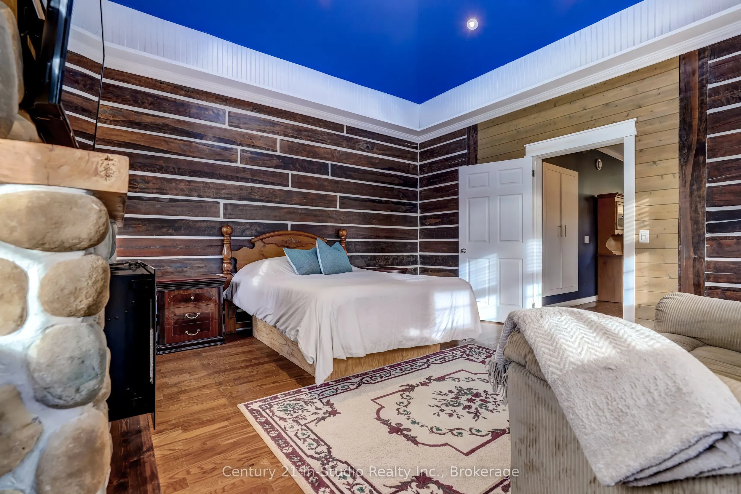 25 Maple Golf Crescent