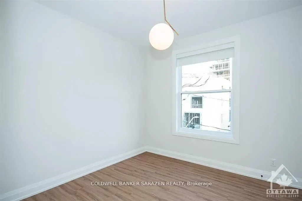 15 Monk Street, #8