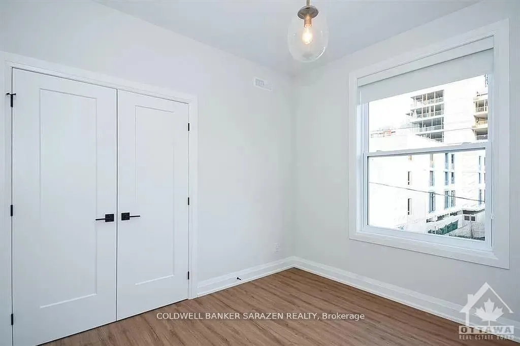 15 Monk Street, #8