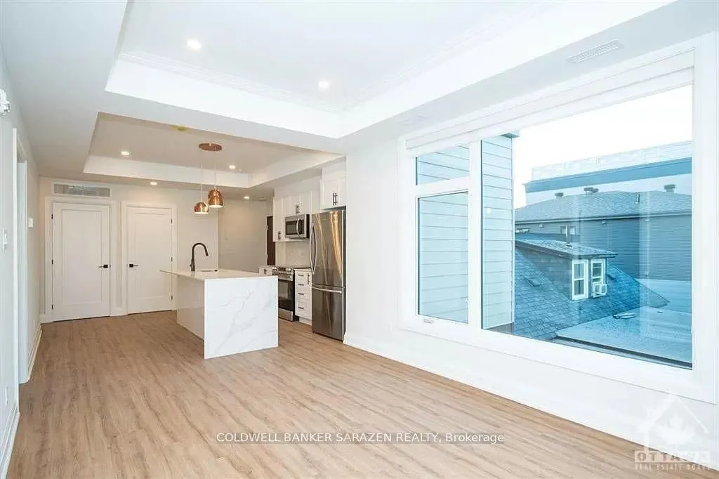 15 Monk Street, #8