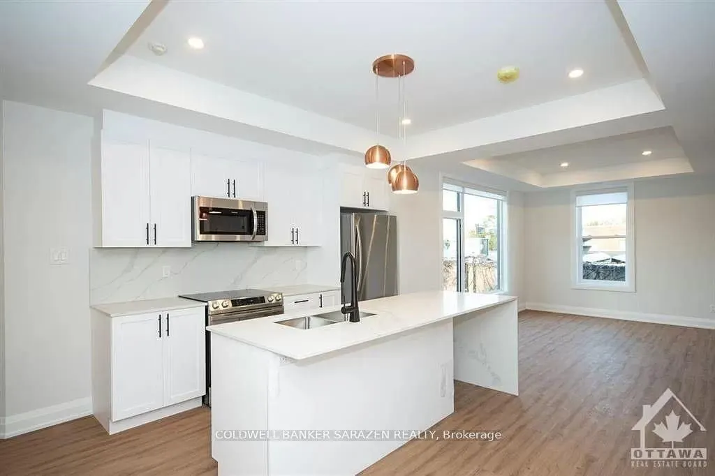 15 Monk Street, #8