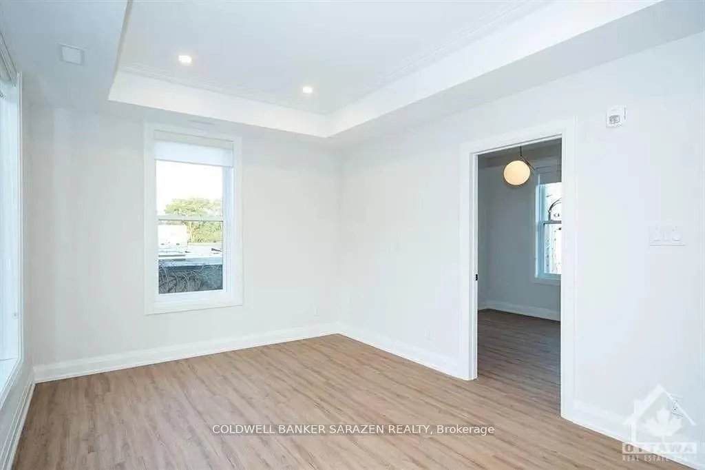 15 Monk Street, #8