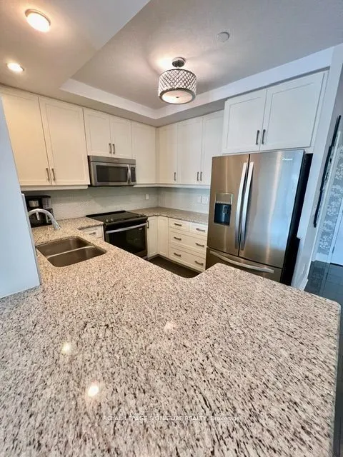 150 Wellington Street E, #503
