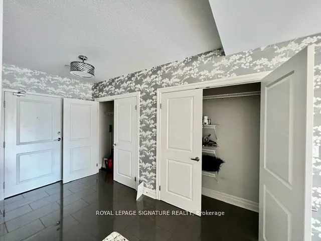 150 Wellington Street E, #503