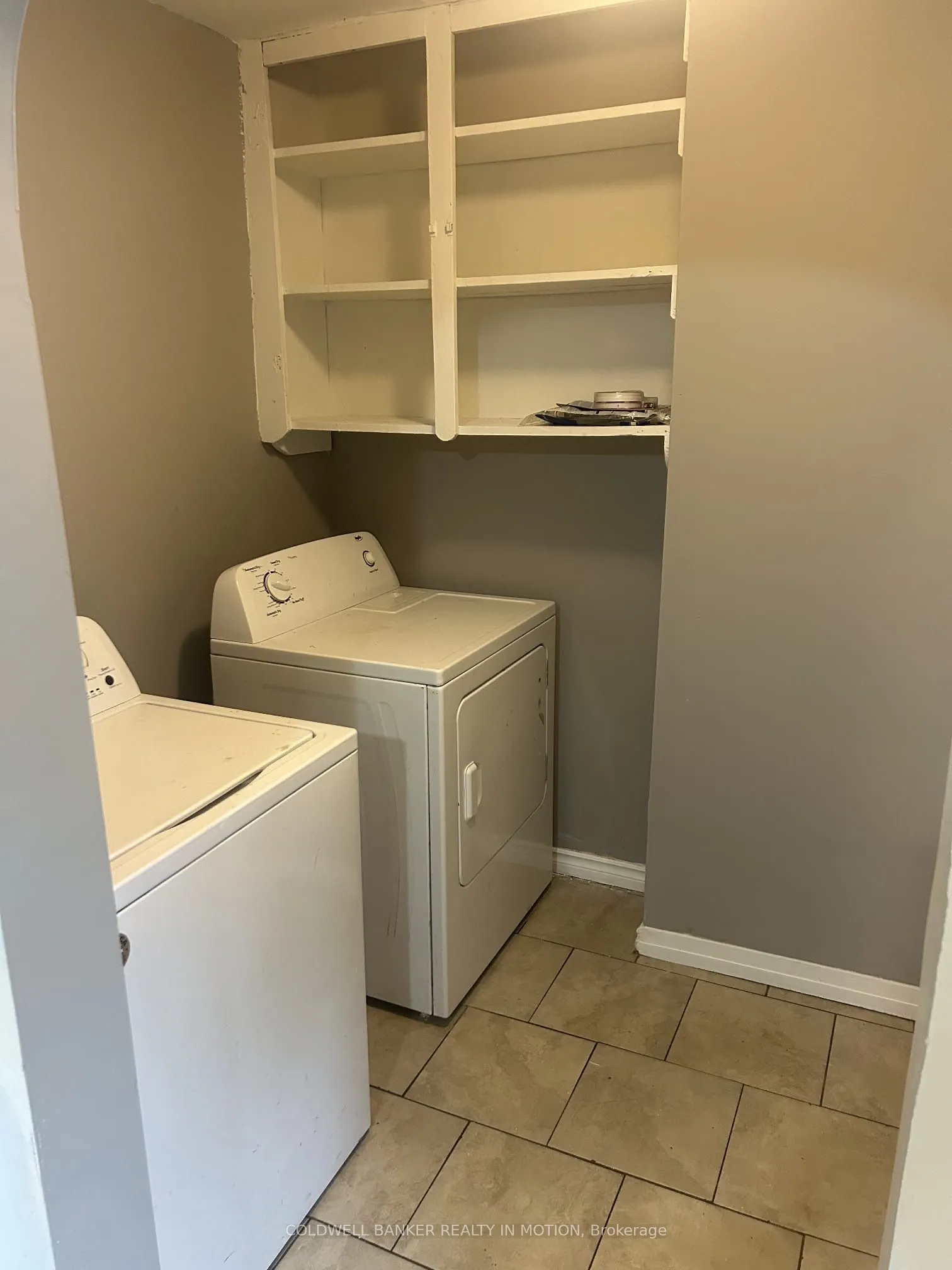 89 Garner Avenue, #Upper level