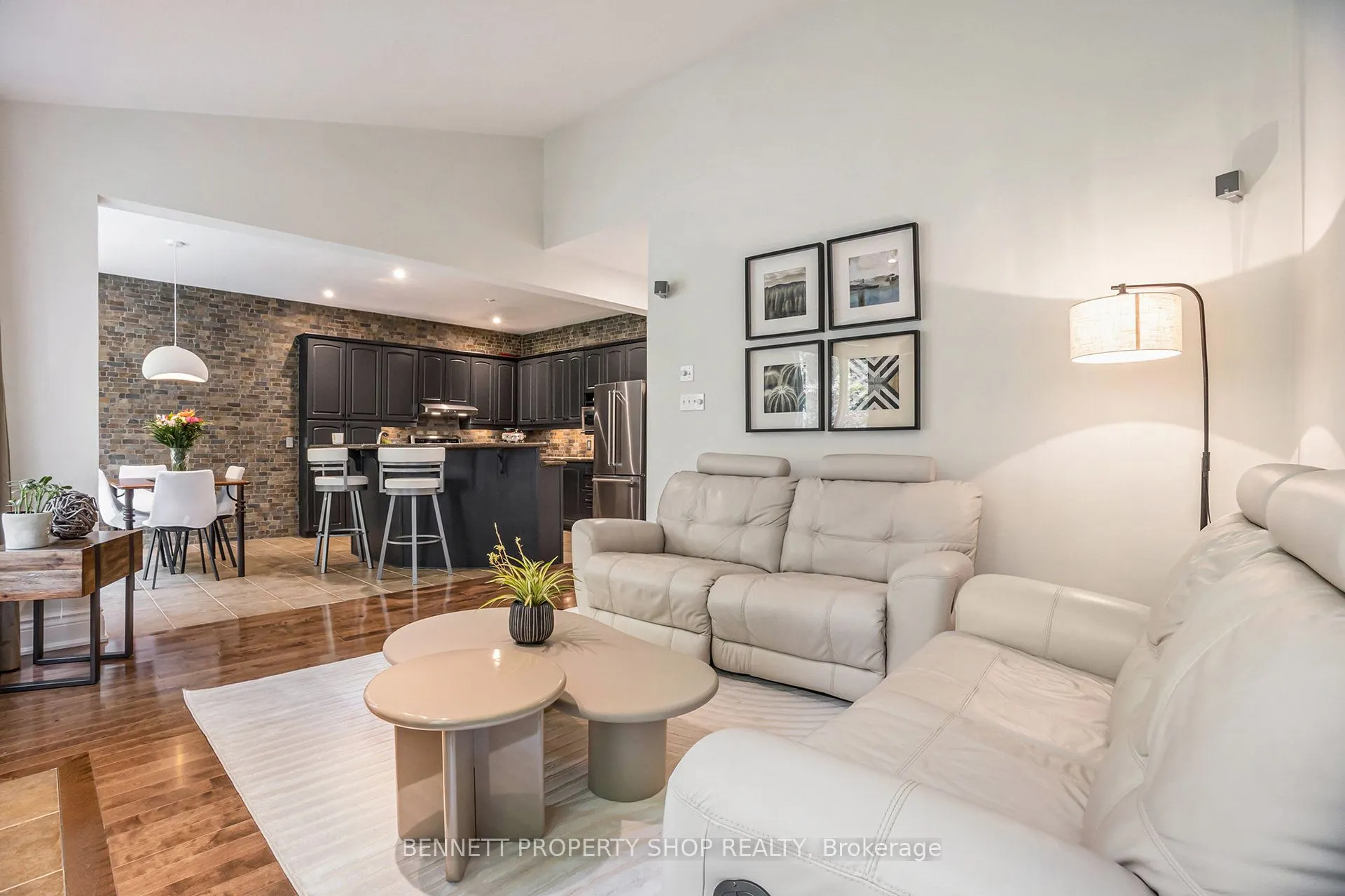 5885 Gladewoods Place