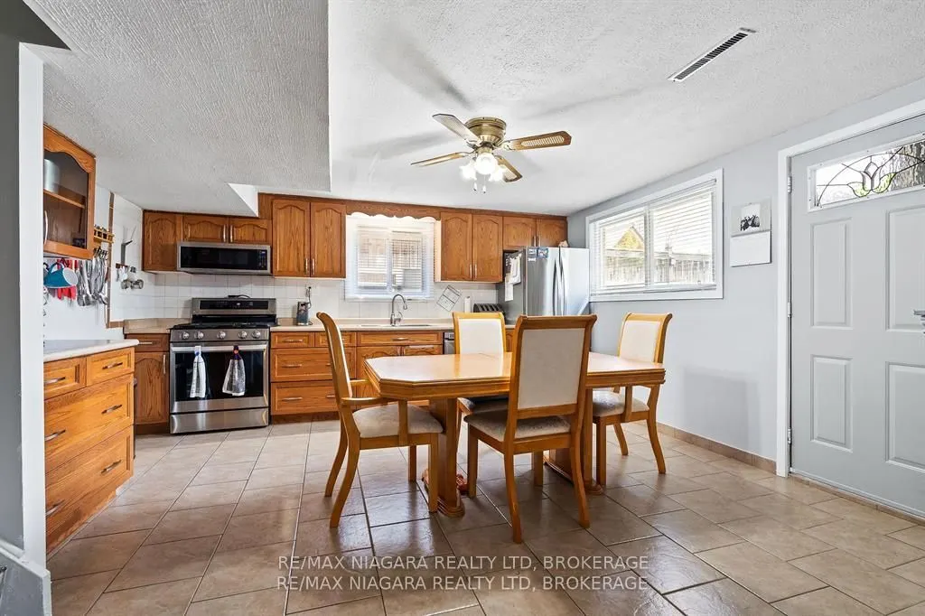 36 BENDINGROAD Crescent