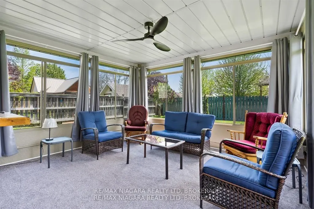 36 BENDINGROAD Crescent