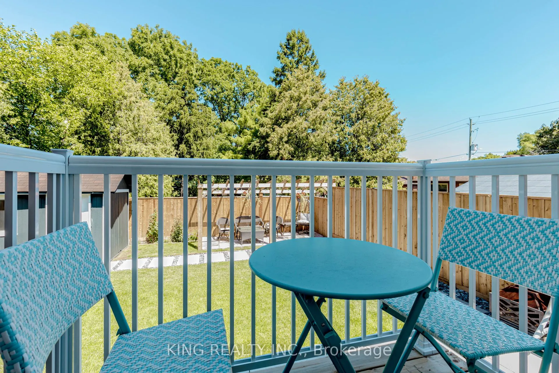 28 AINSLIE Avenue