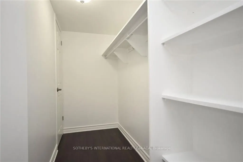 1238 Marenger Street, #18