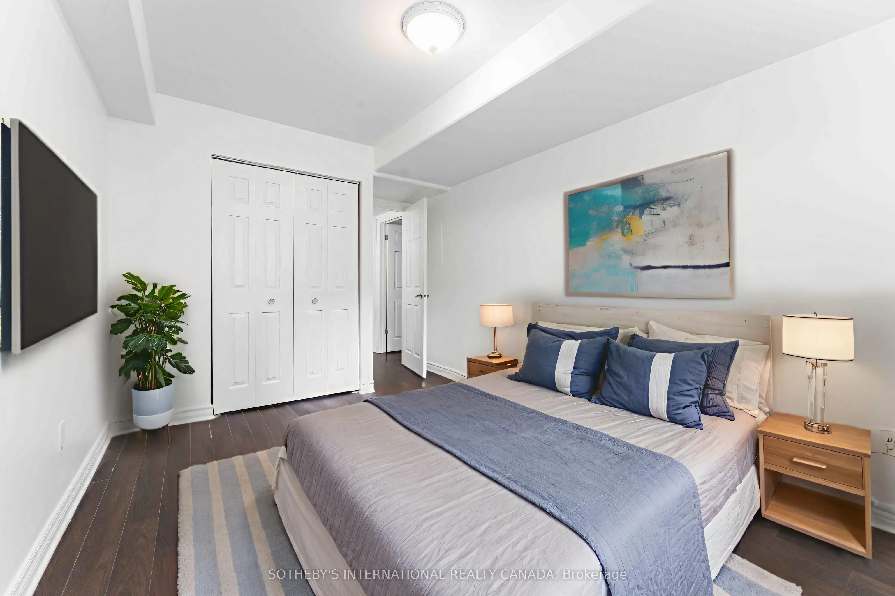 1238 Marenger Street, #18