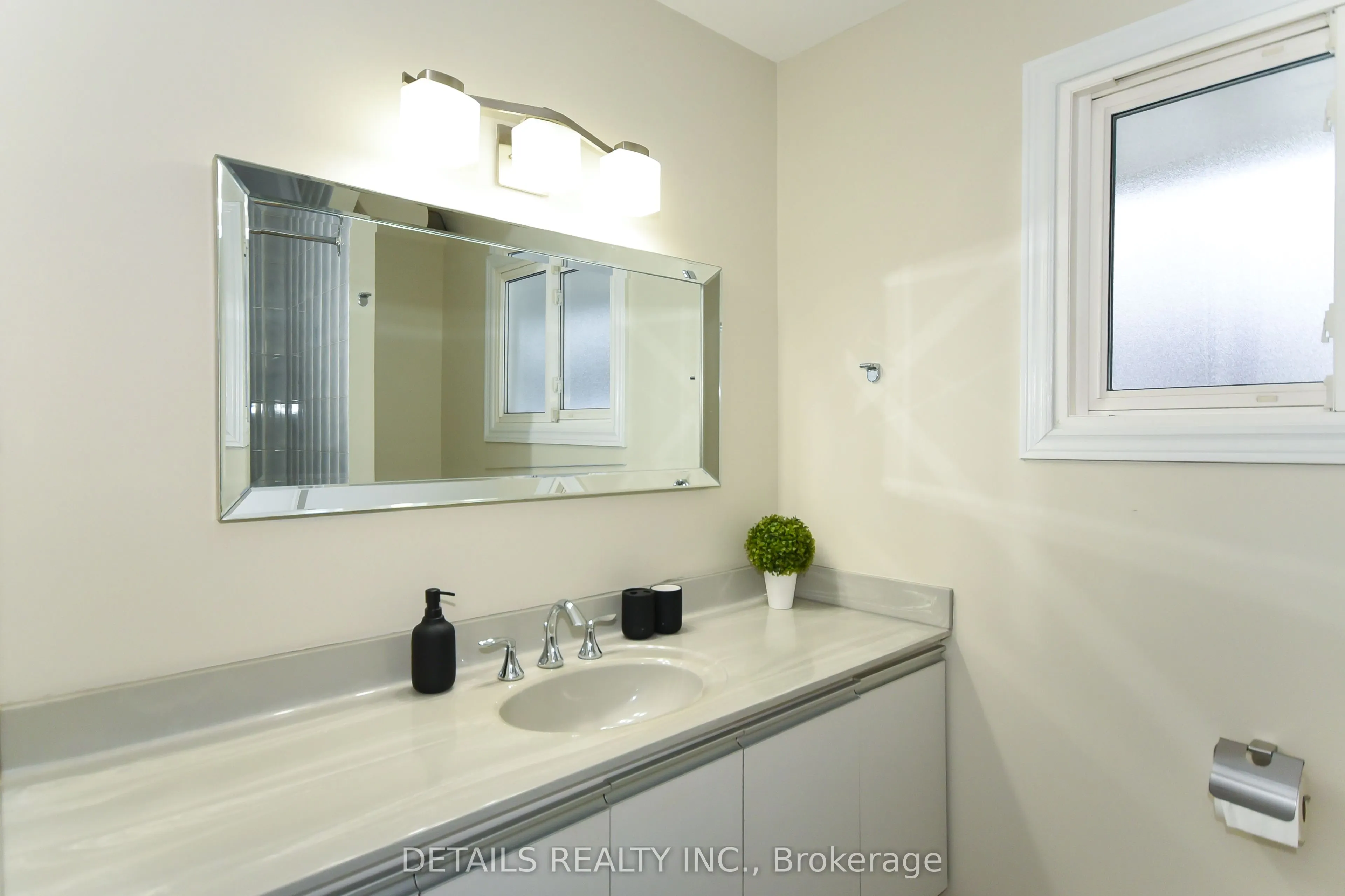 2176 Lambeth Walk, #A