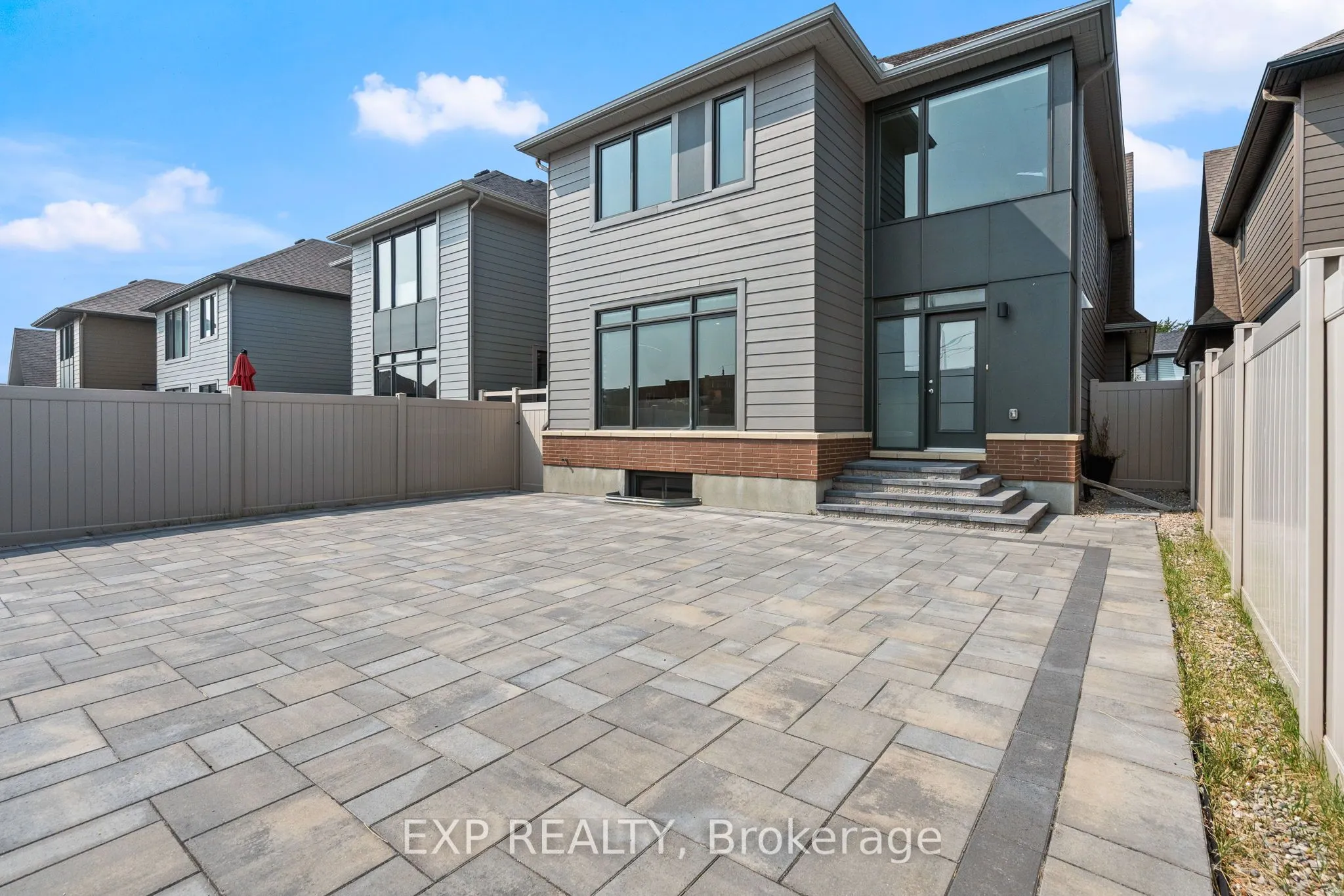 25 Stanhope Court