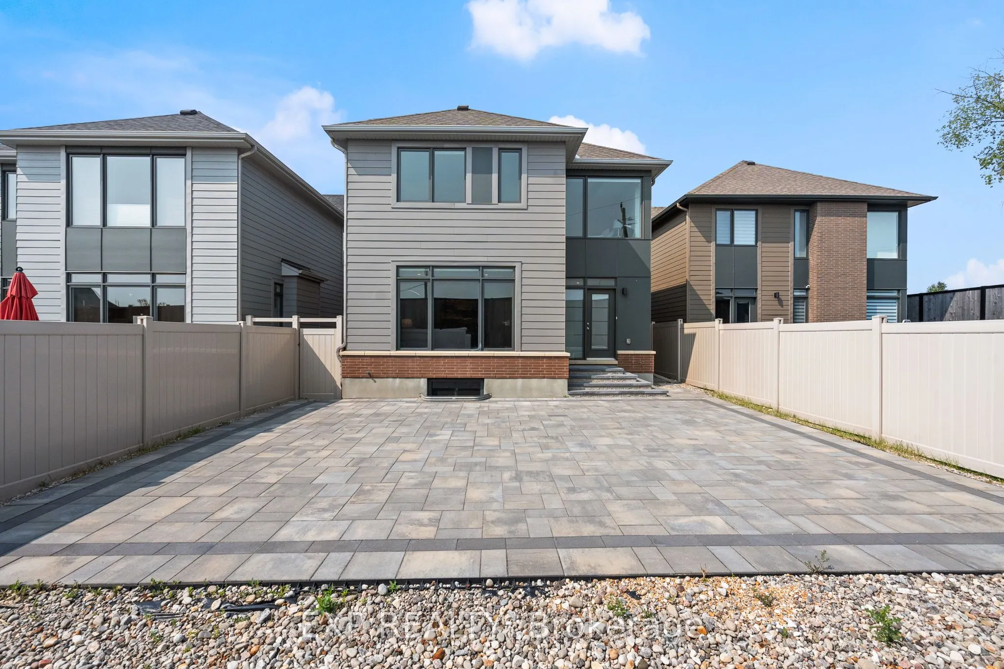25 Stanhope Court