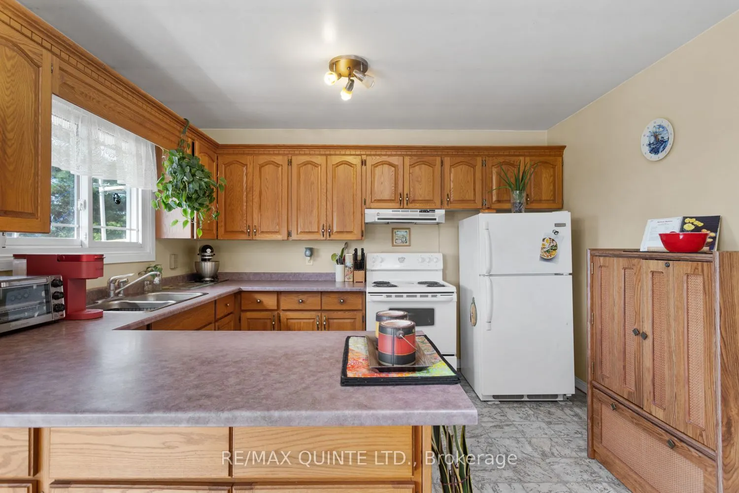 285 County Rd 64