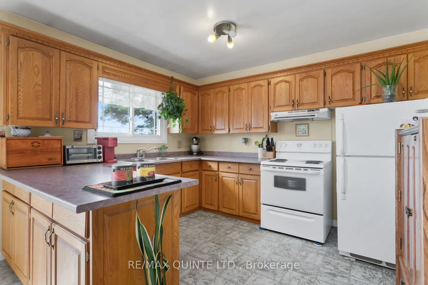 285 County Rd 64
