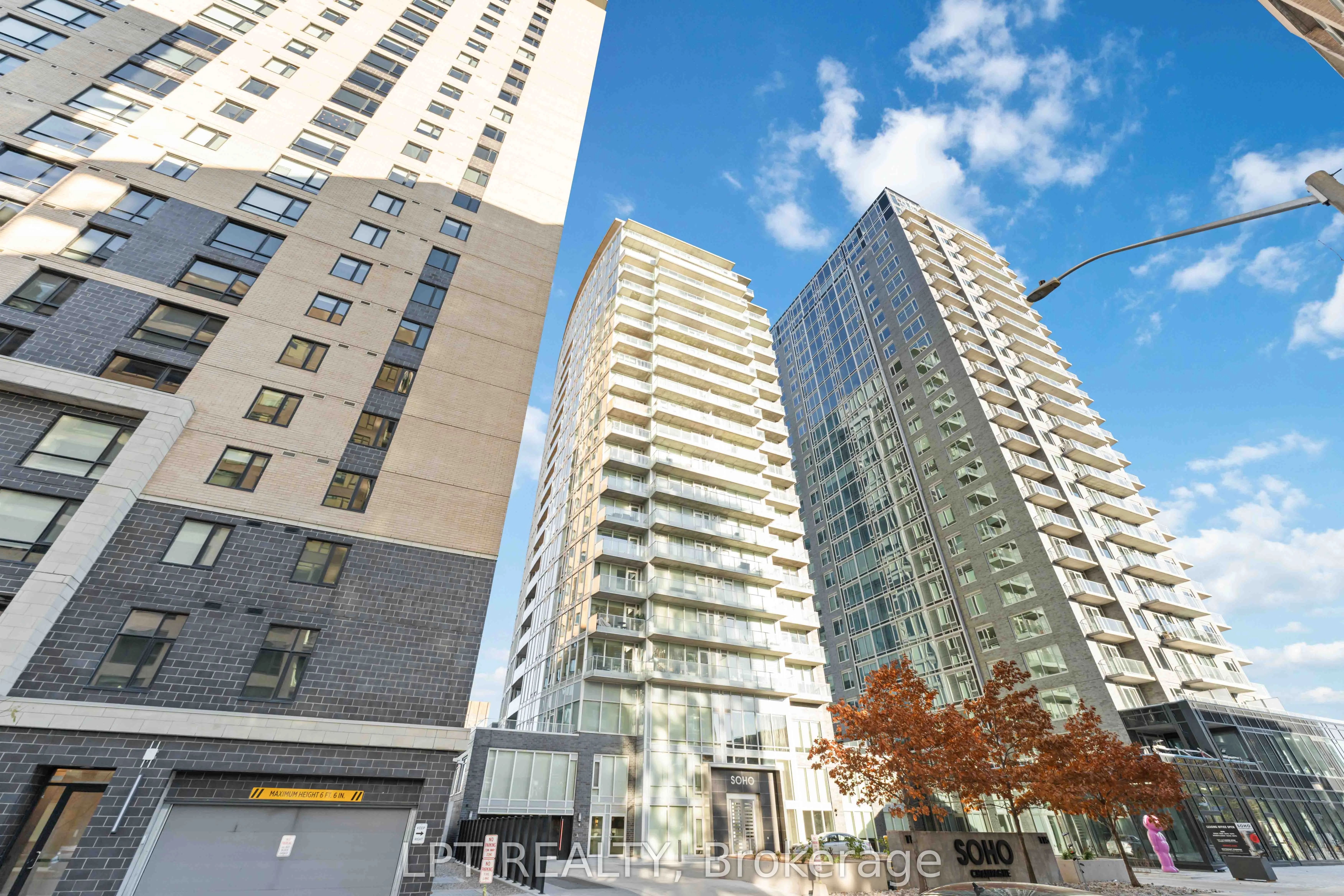 111 Champagne Avenue S, #307