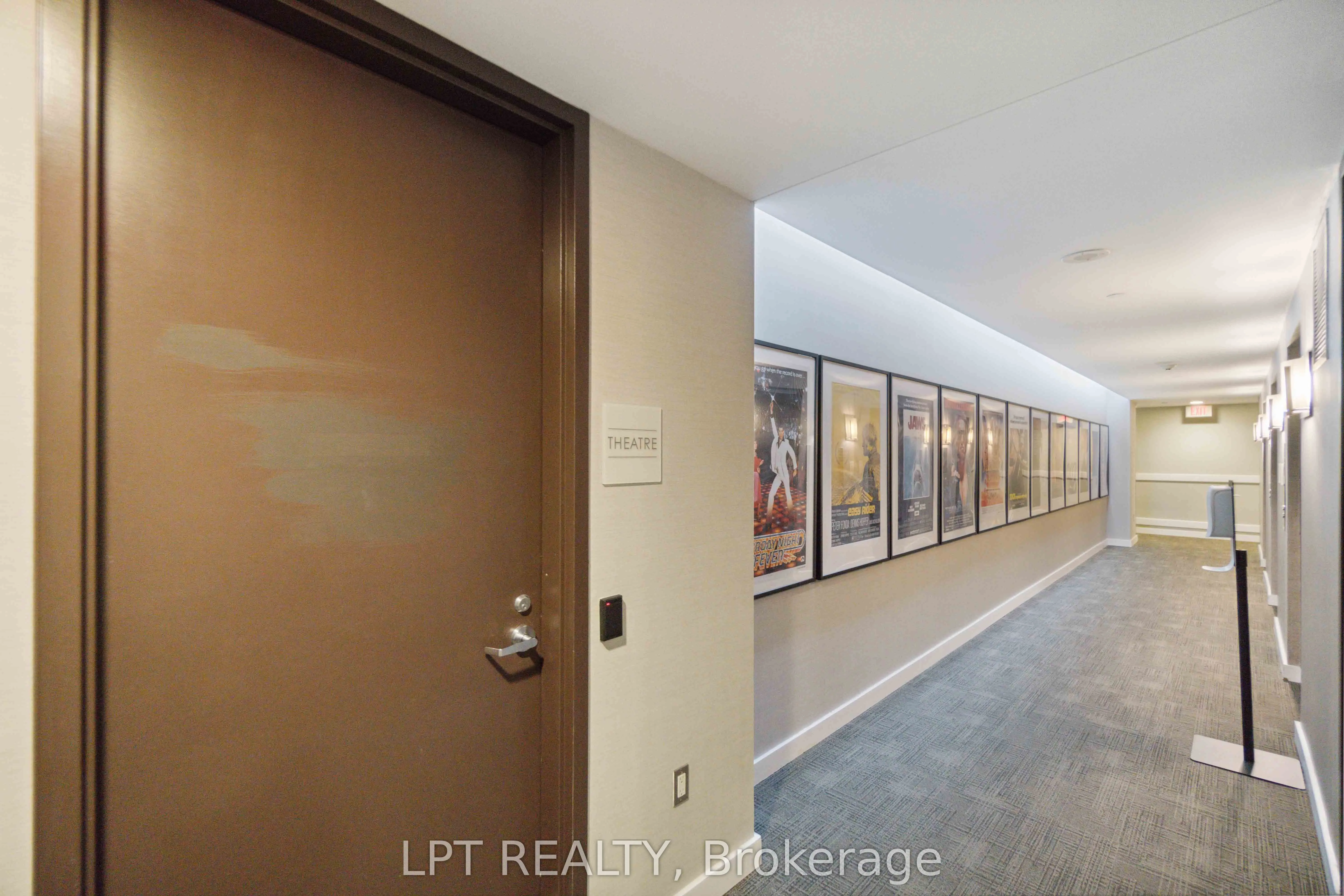 111 Champagne Avenue S, #307